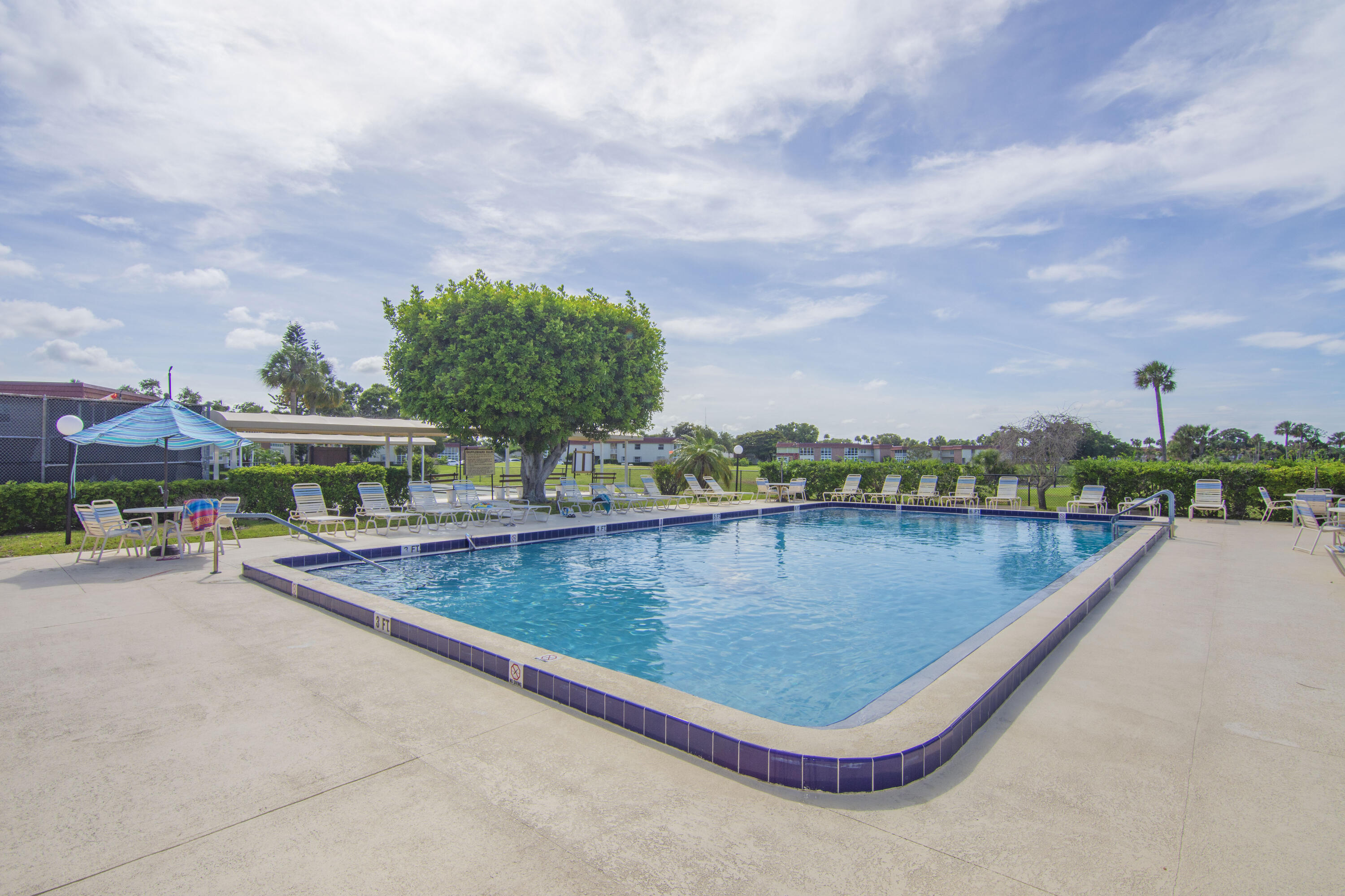16 Vista Palm Lane 106