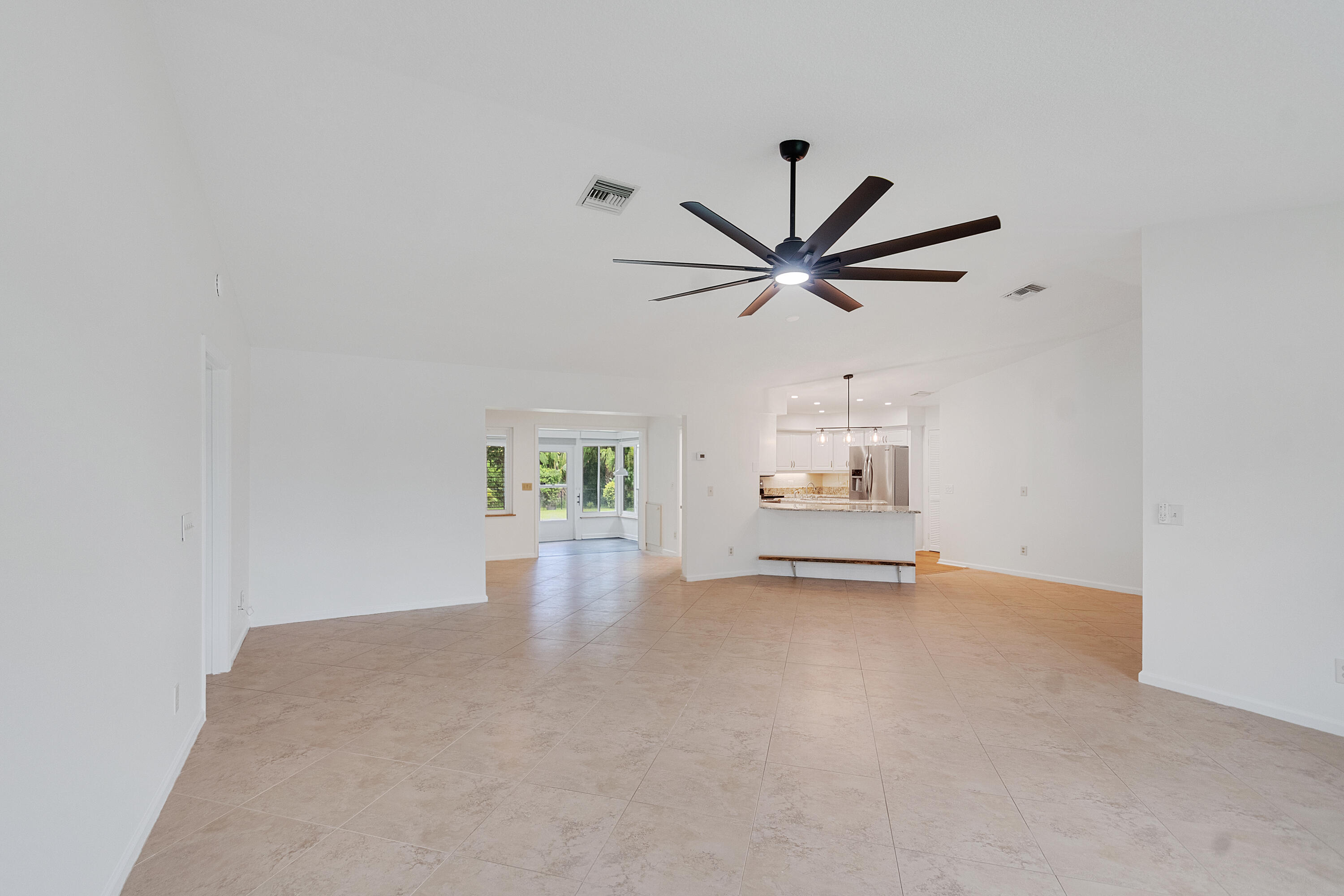 320 W FOREST Trail