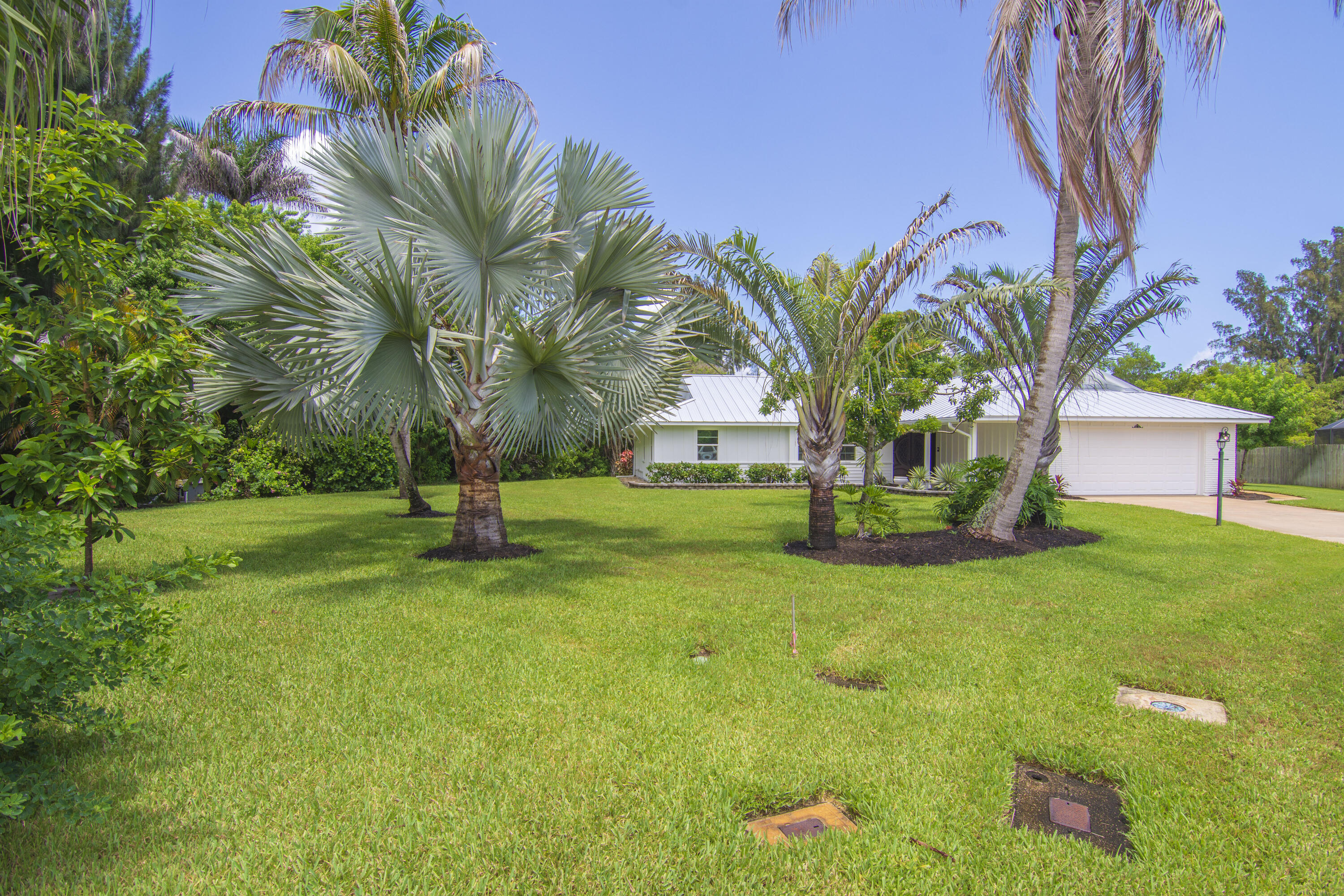 320 W FOREST Trail