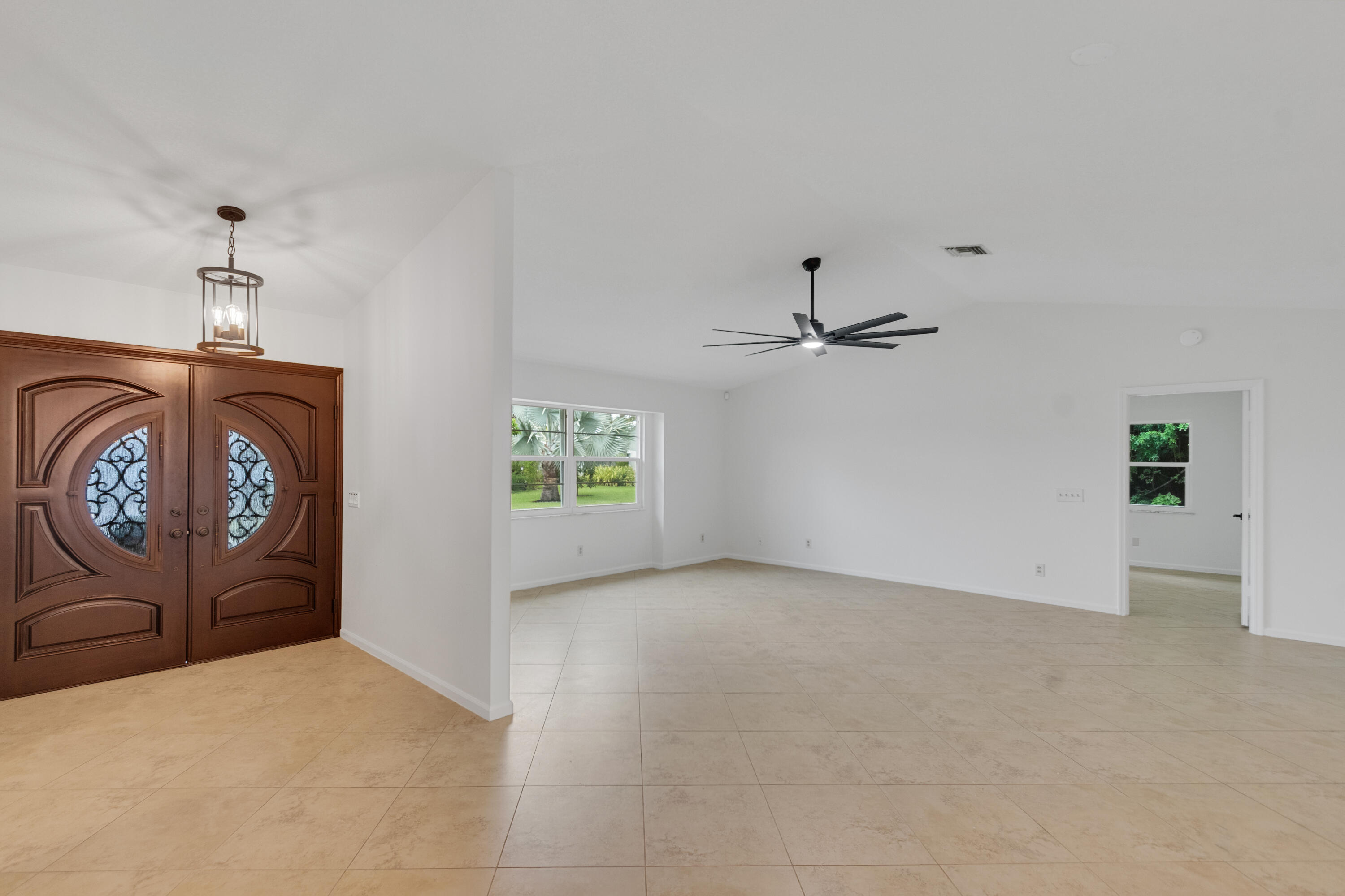 320 W FOREST Trail