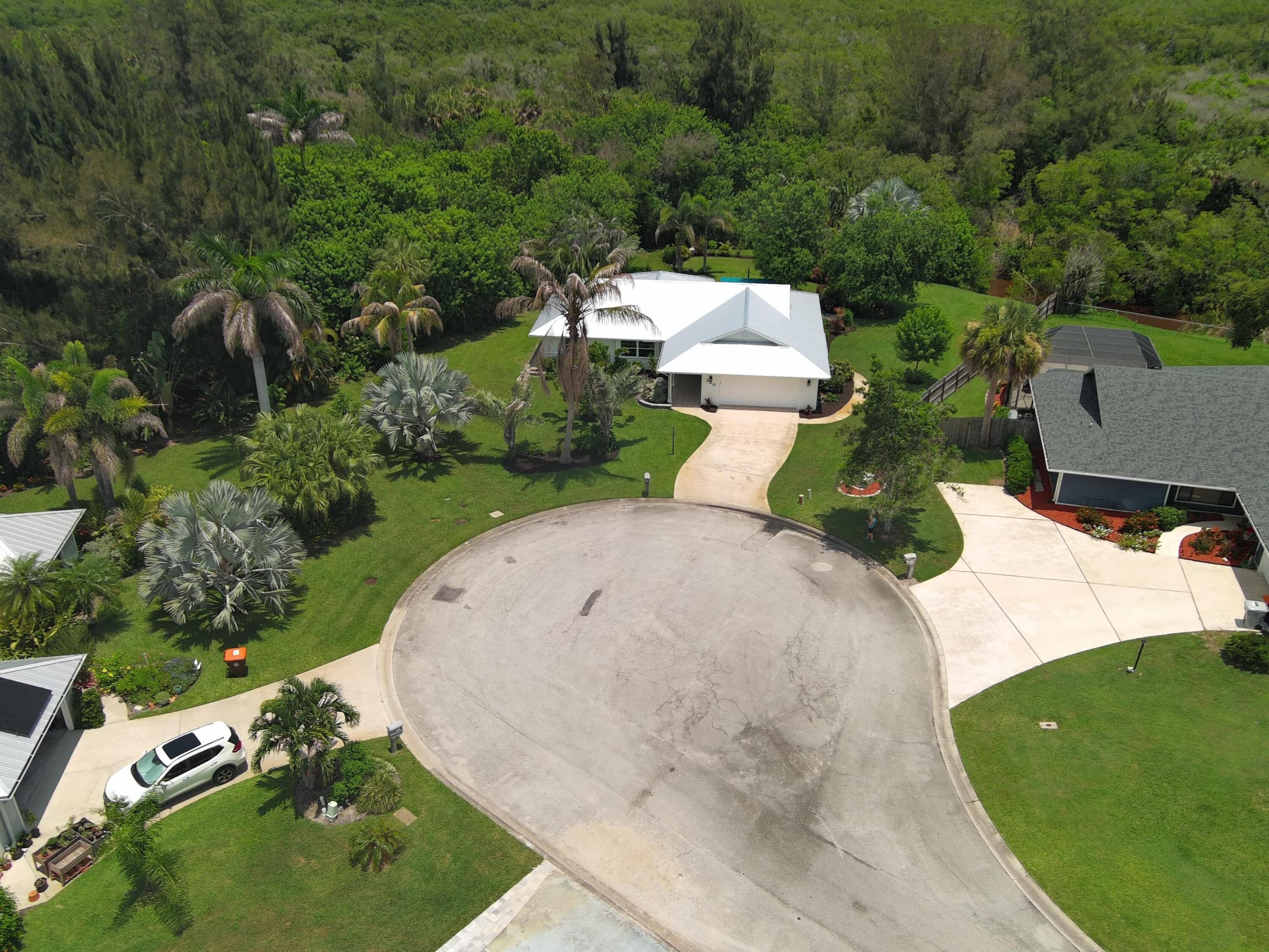 320 W FOREST Trail
