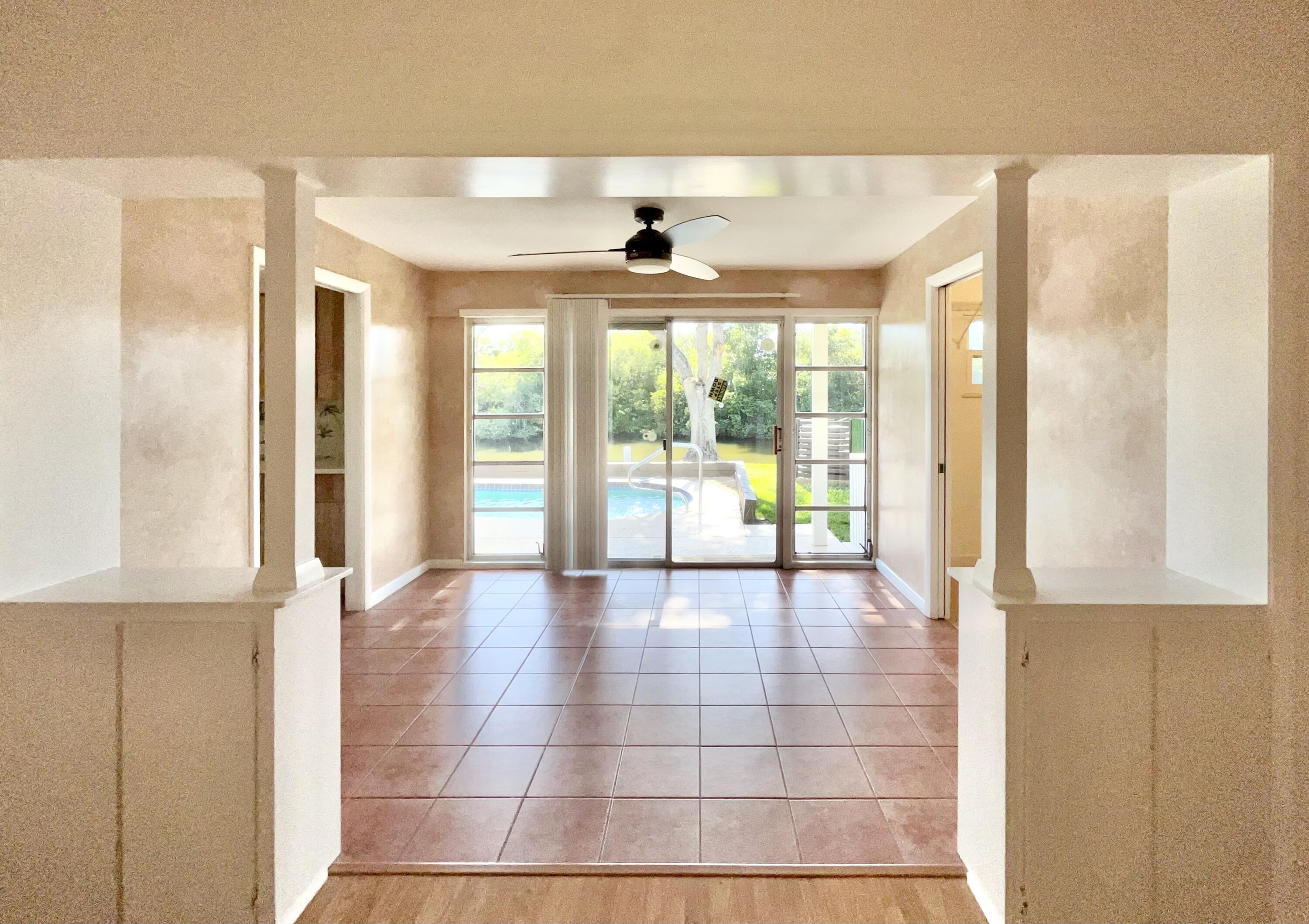 1933 Robalo Drive