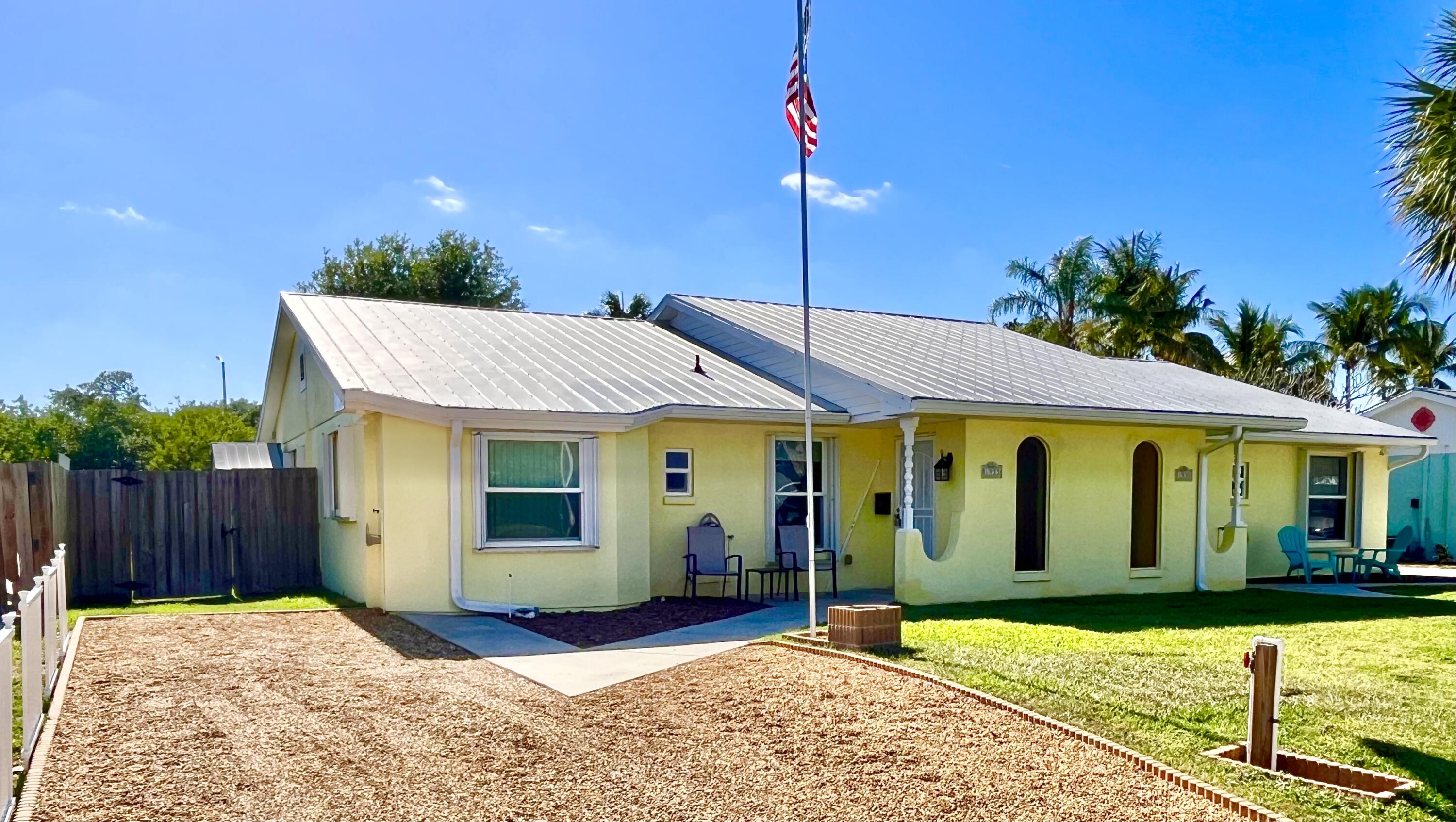 1933 Robalo Drive