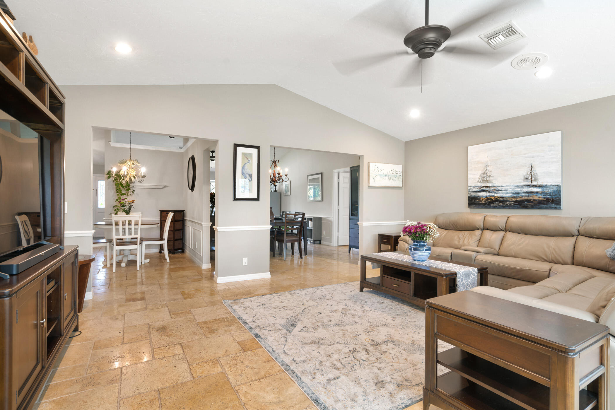 795 SW Fox Run