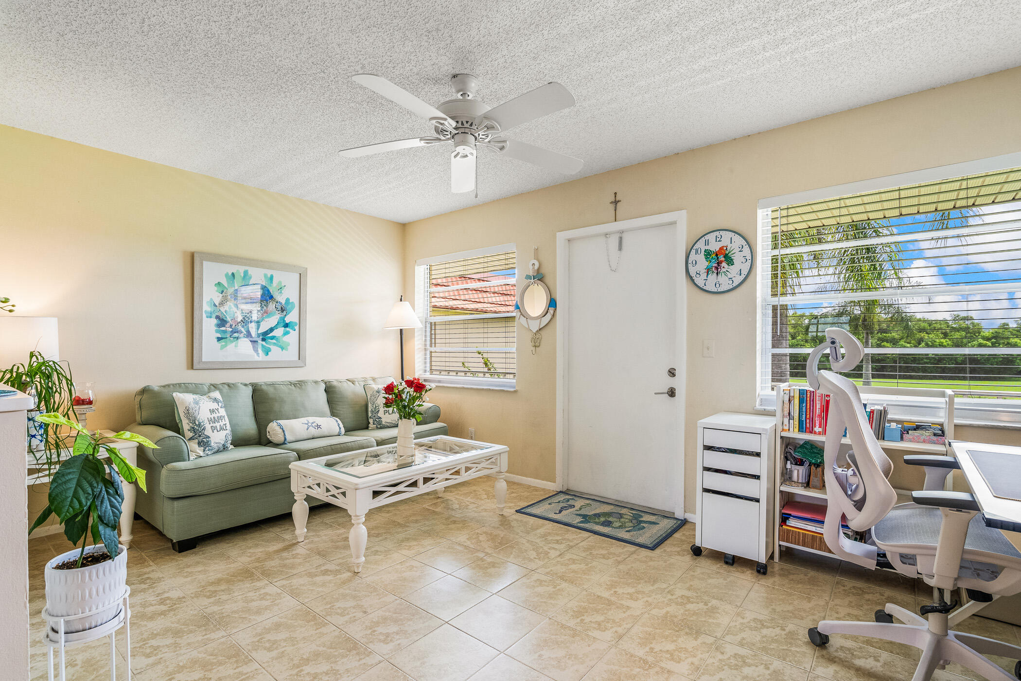 72 Royal Oak Court 204