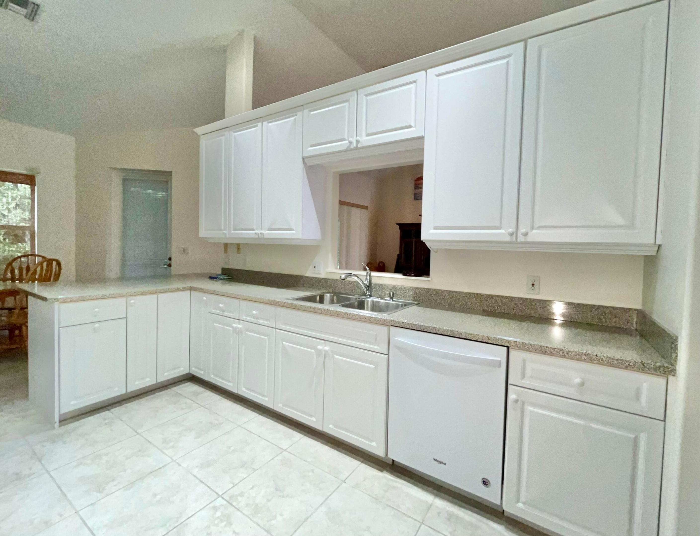 850 41st Court