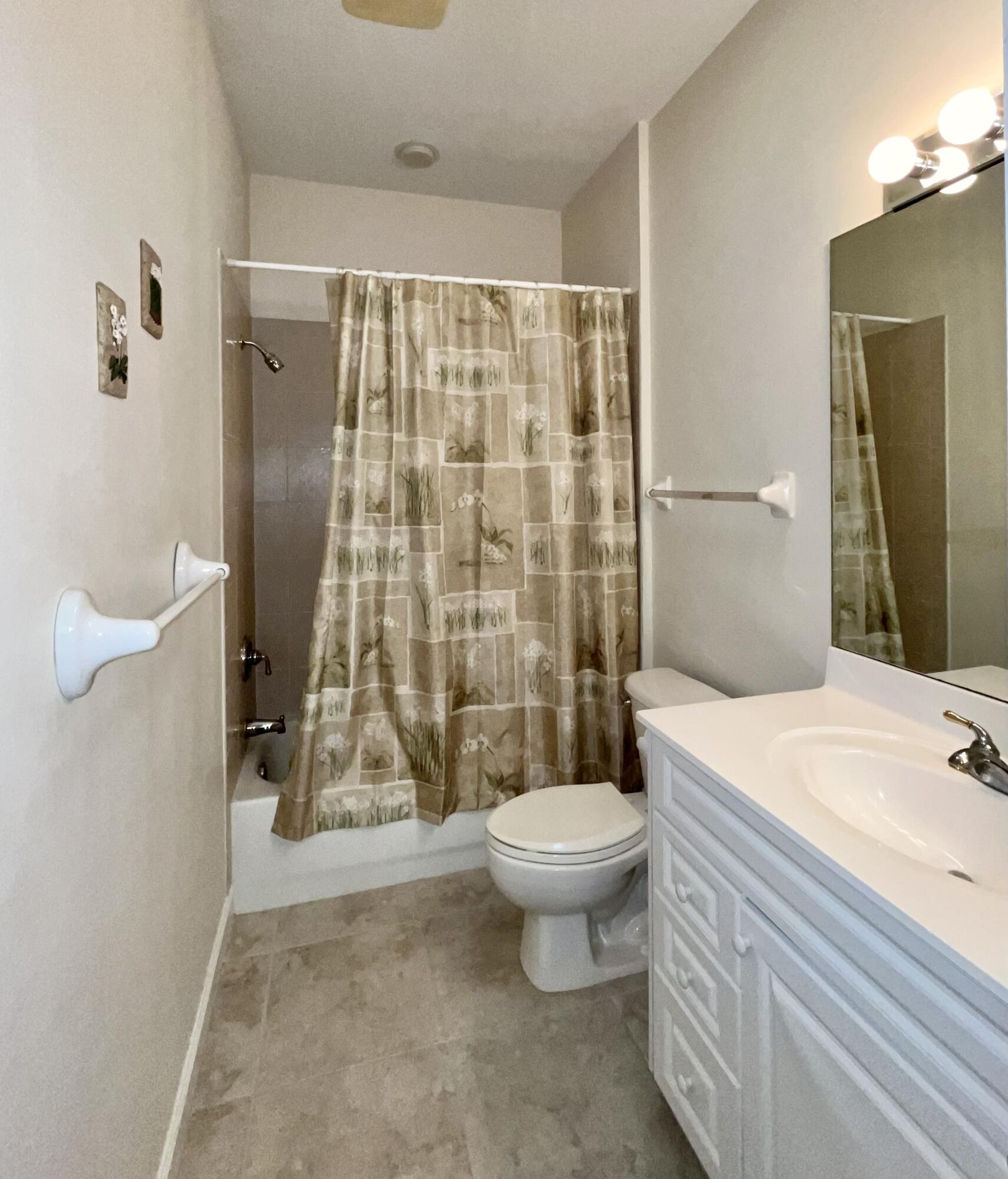 850 41st Court