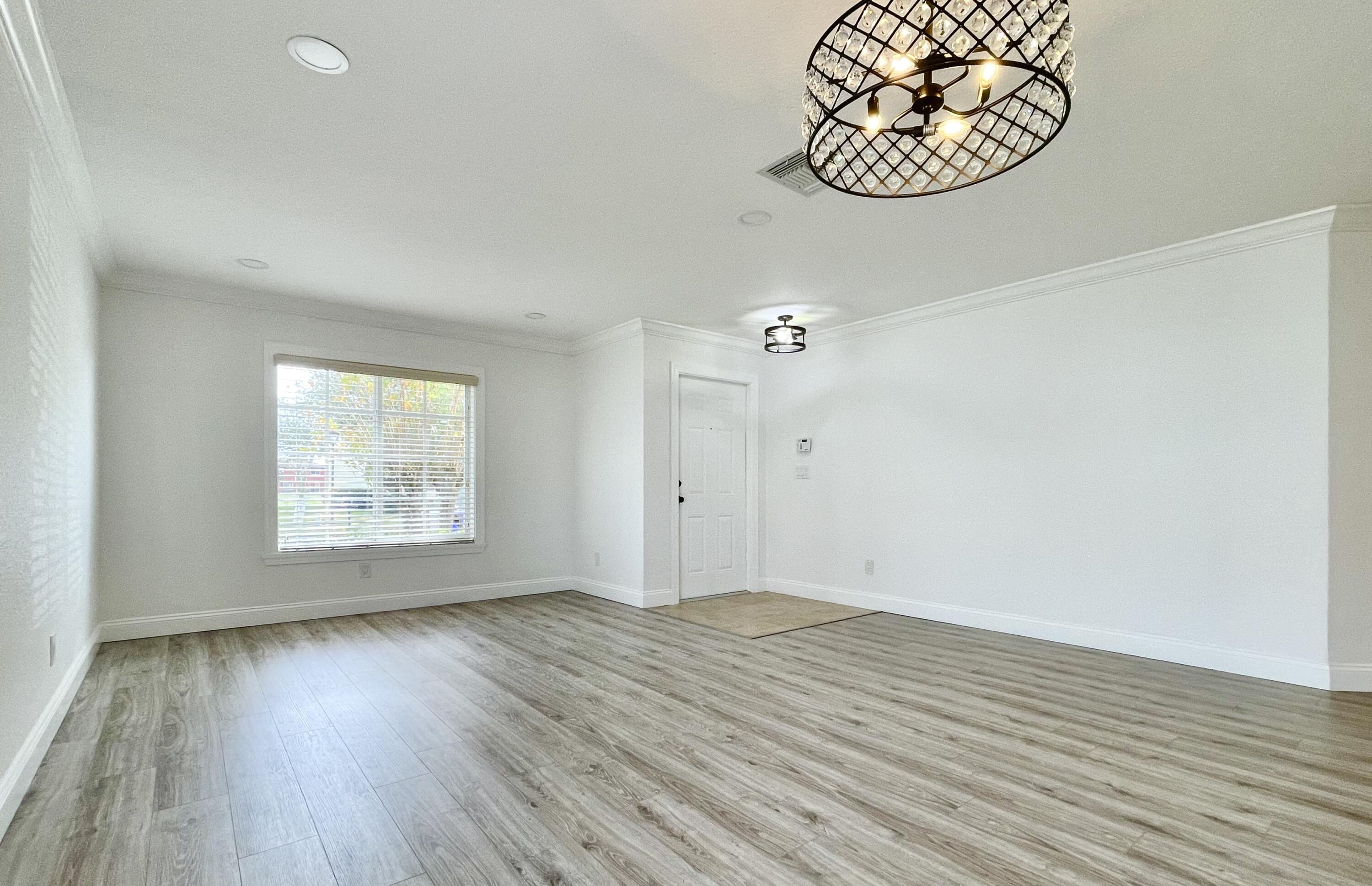 5575 45 Avenue