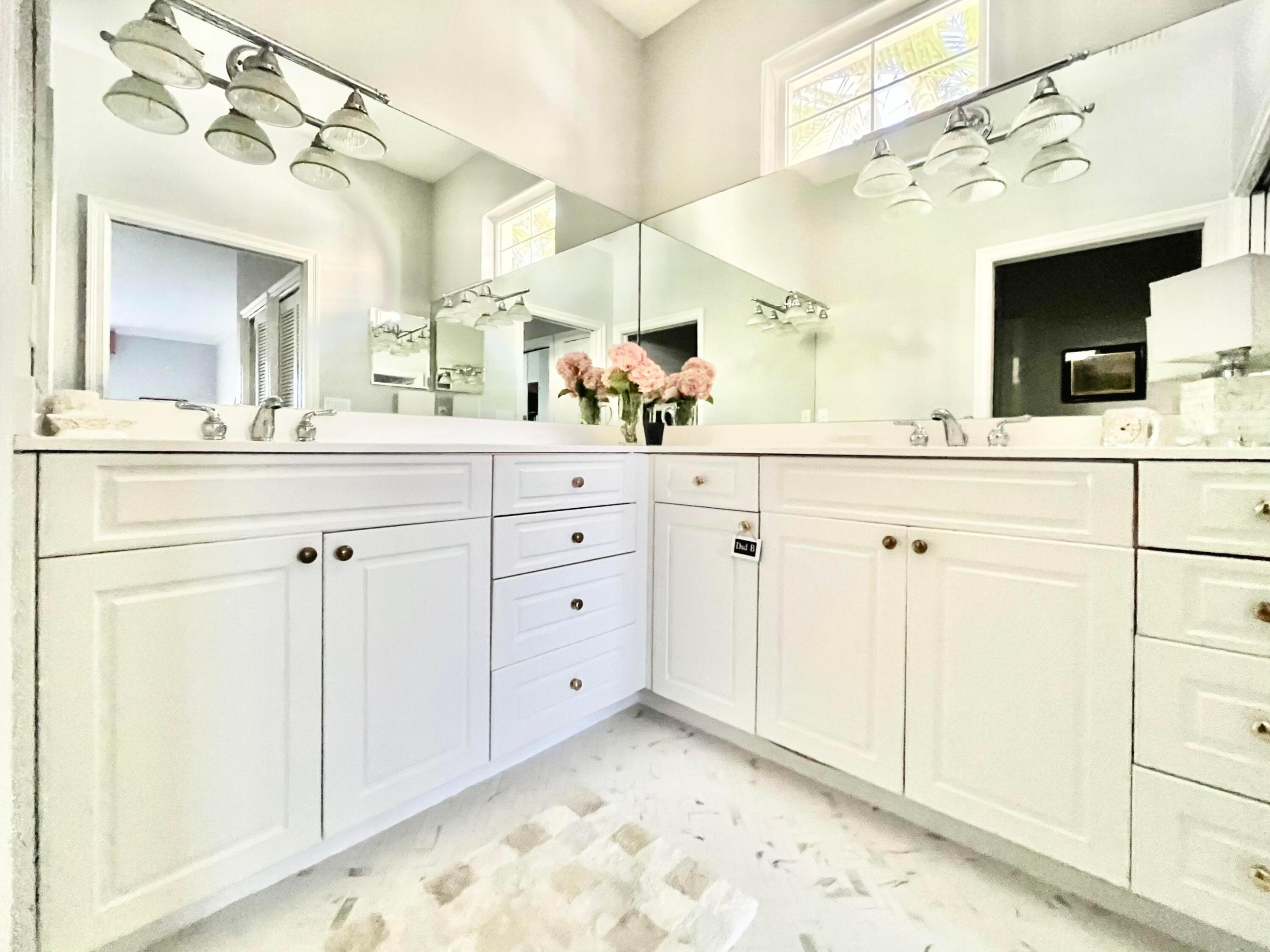 1135 St Georges Lane