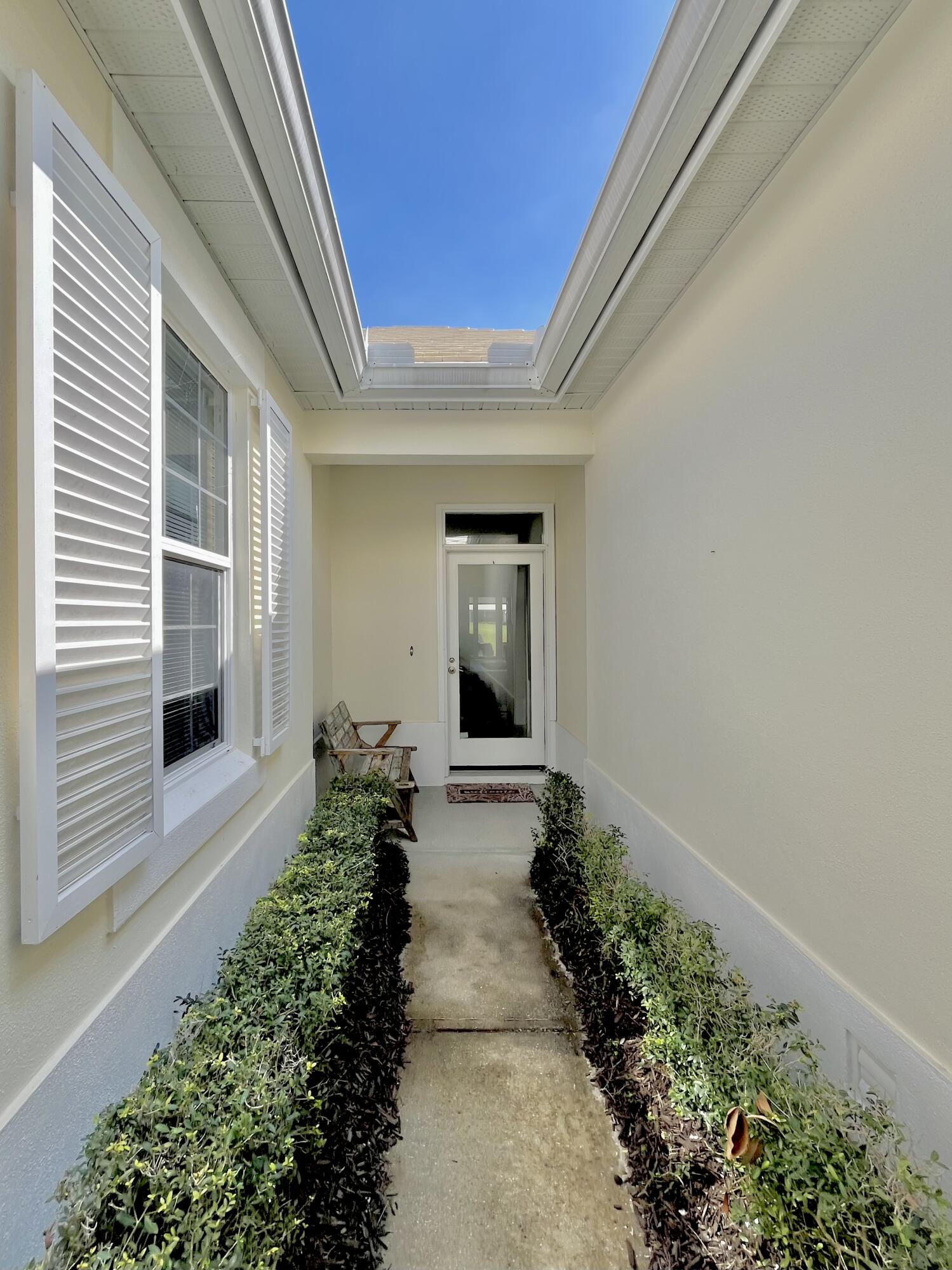 1135 St Georges Lane