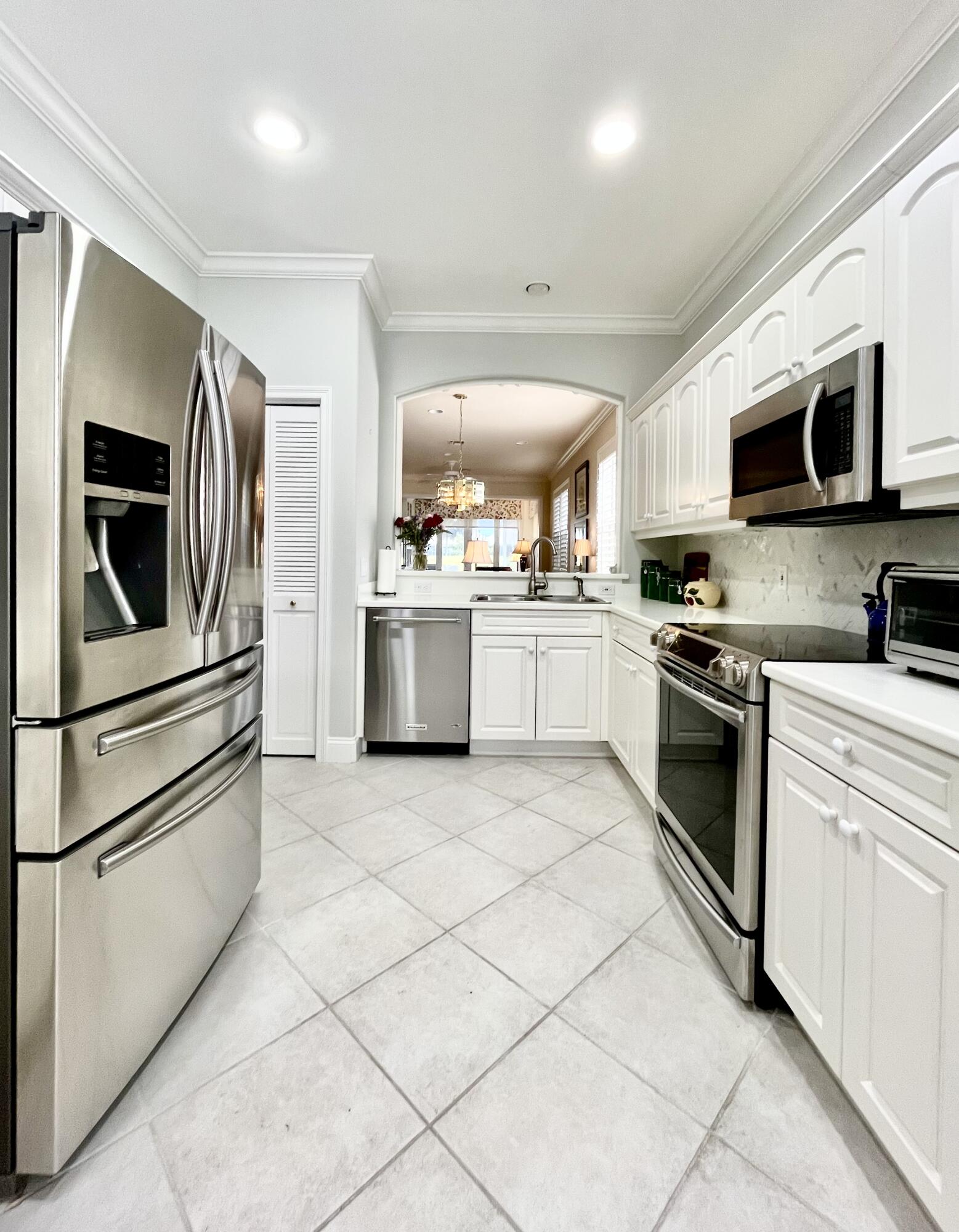 1135 St Georges Lane