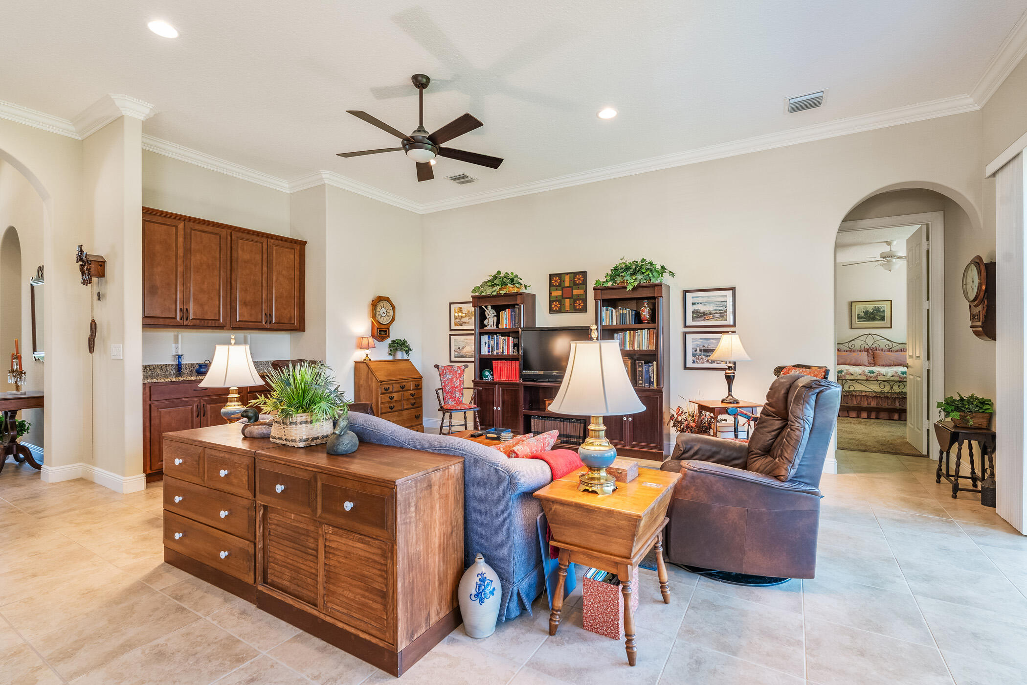 6104 Graysen Square