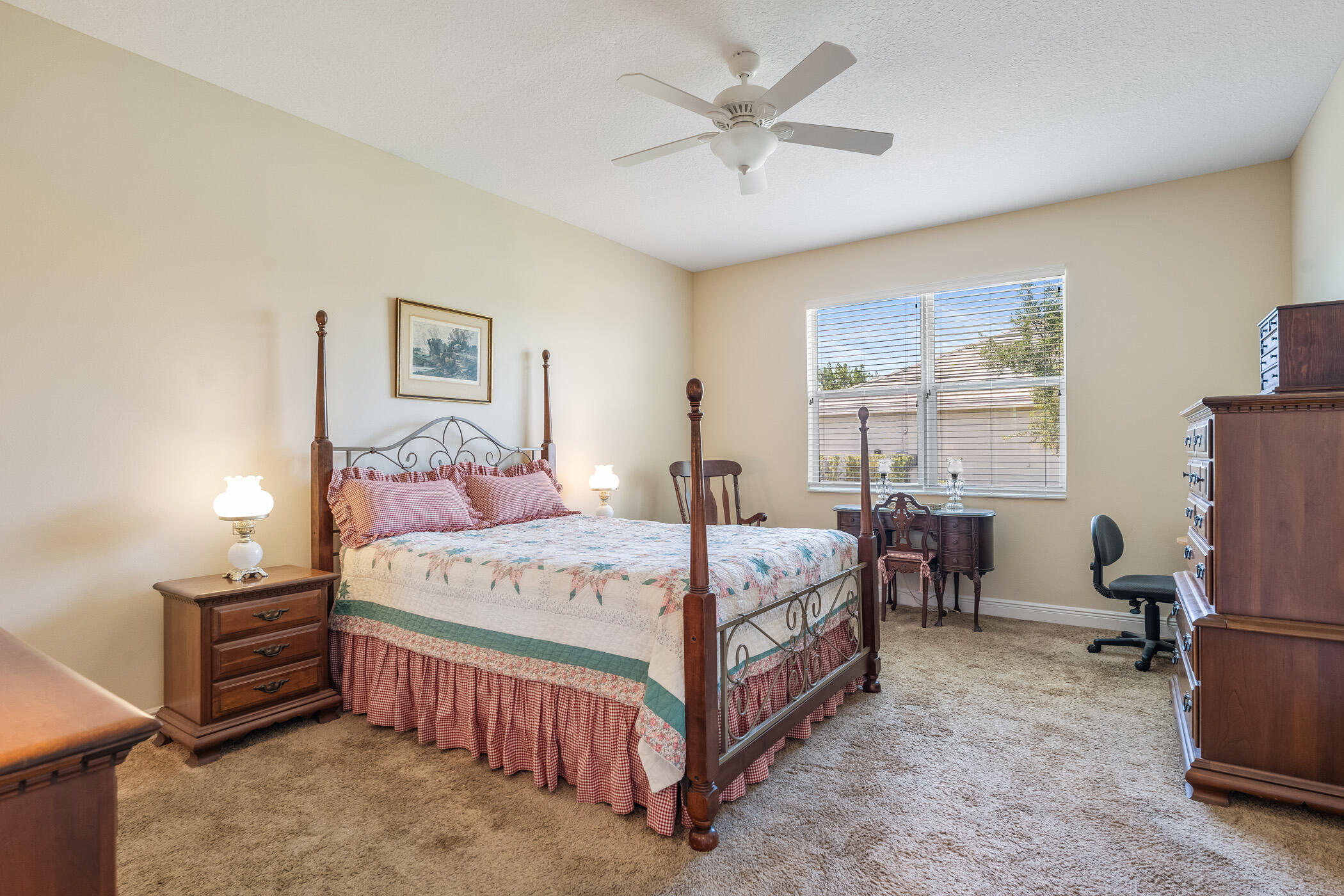 6104 Graysen Square