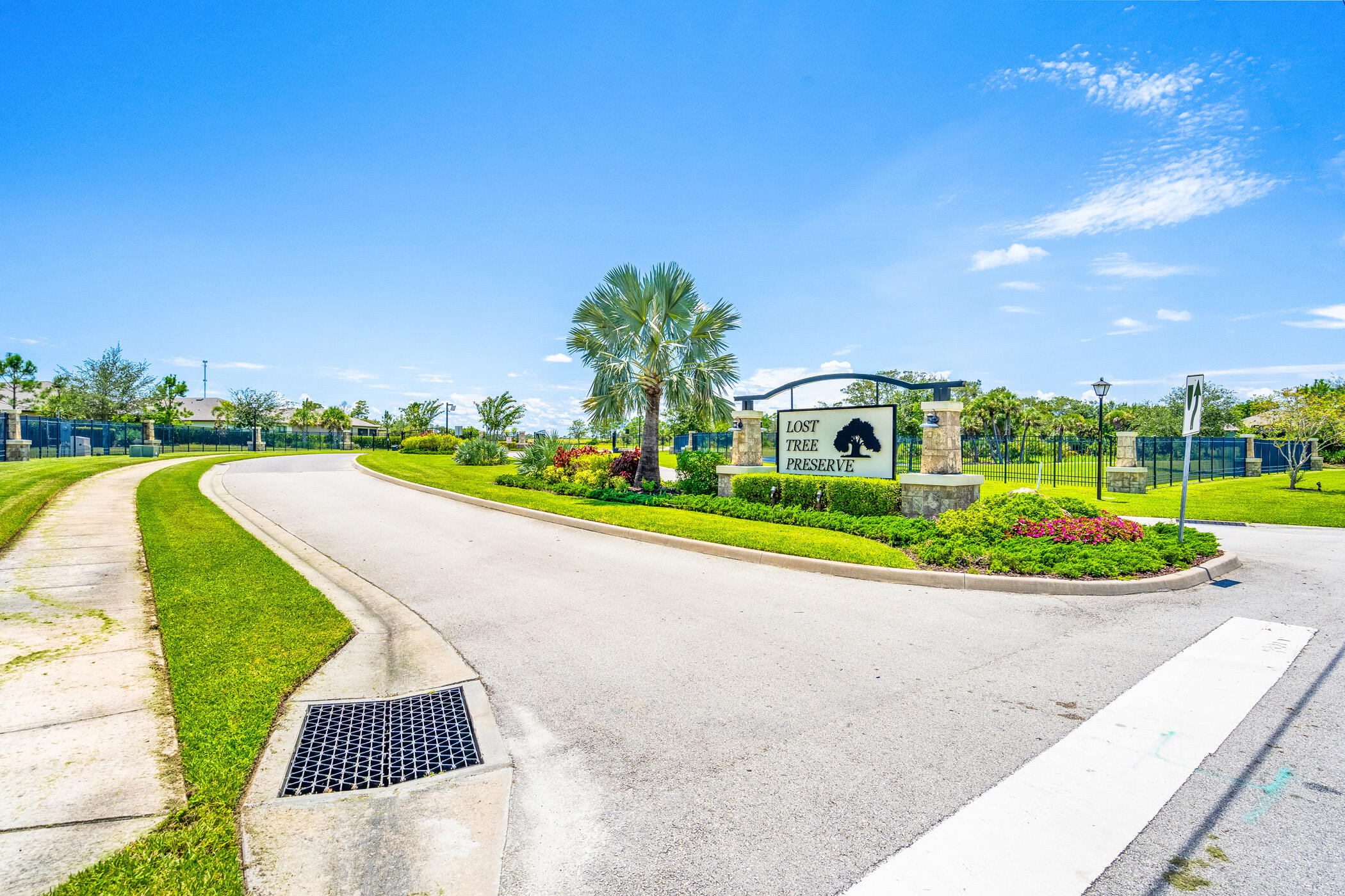 6530 Pomello Court