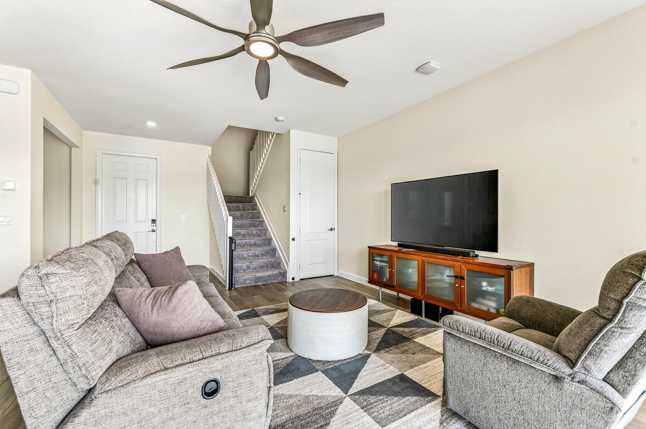 5986 Sequoia Circle