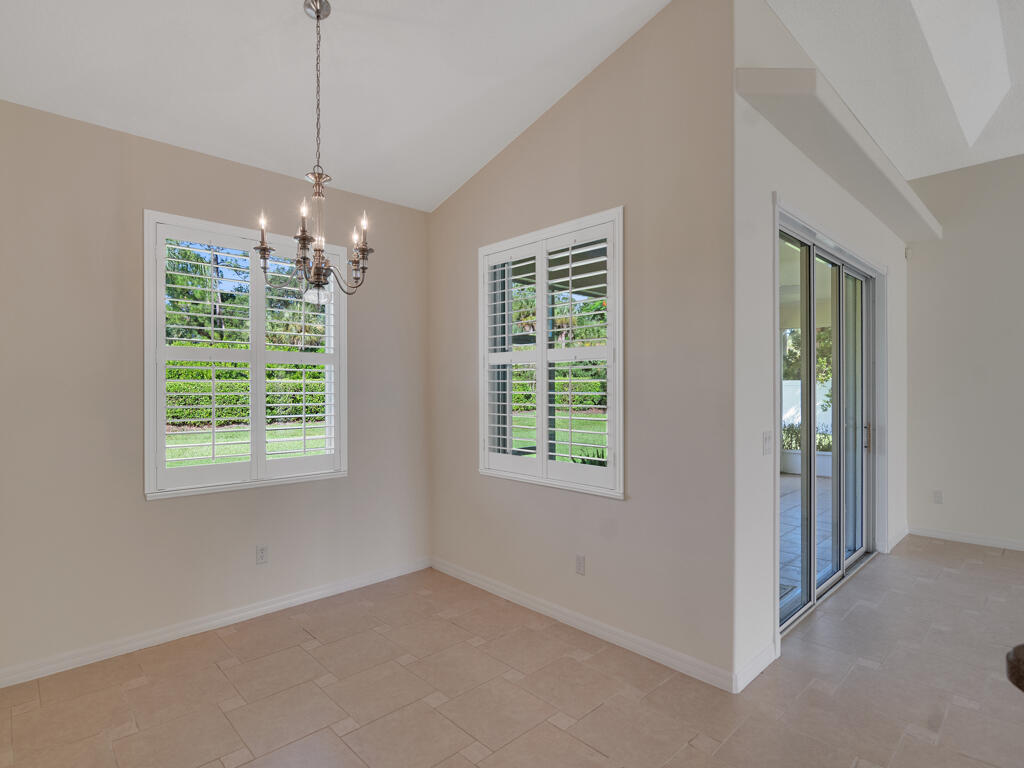 305 Bourdeaux Drive SW