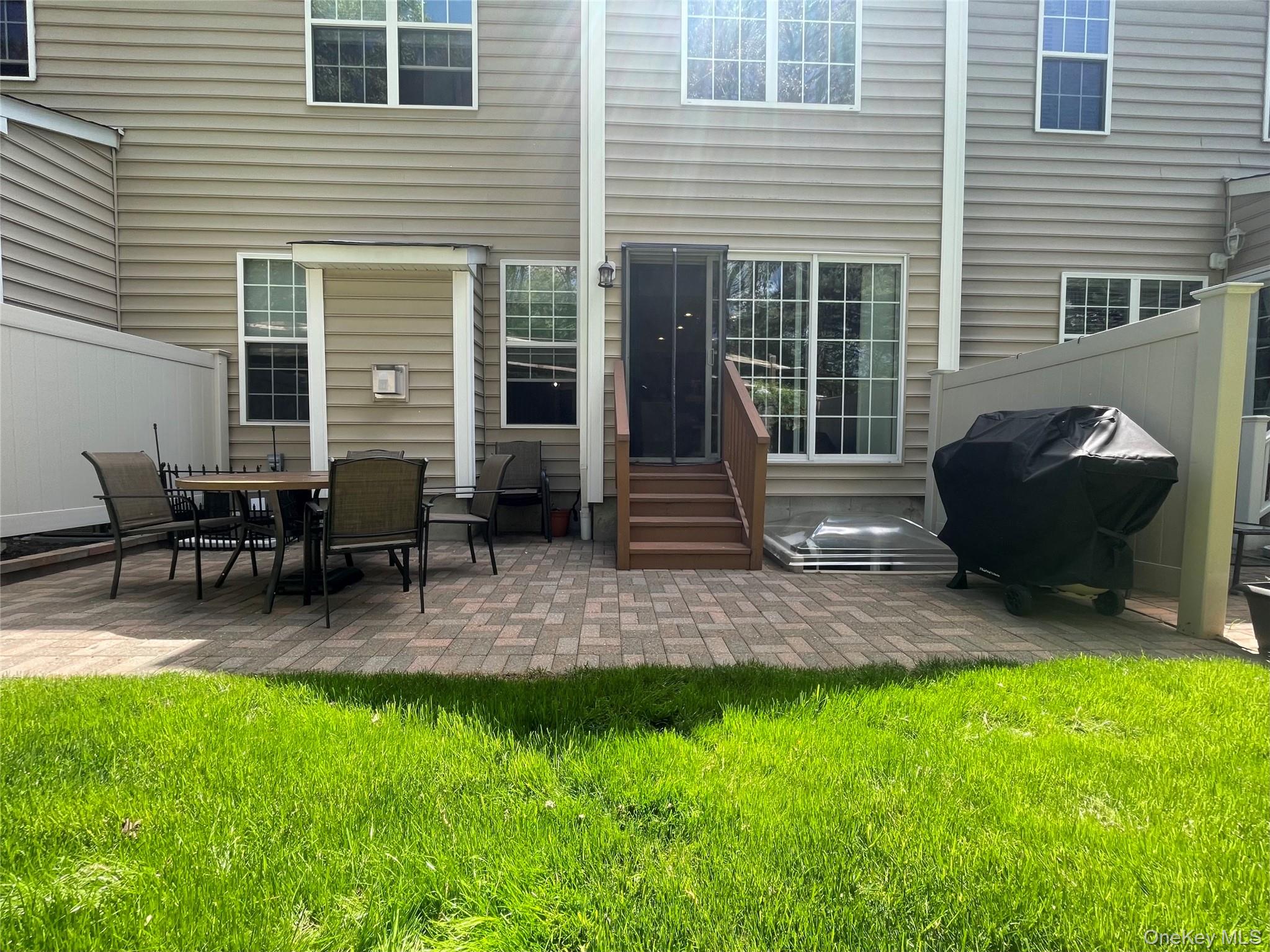 781 Huntington Drive