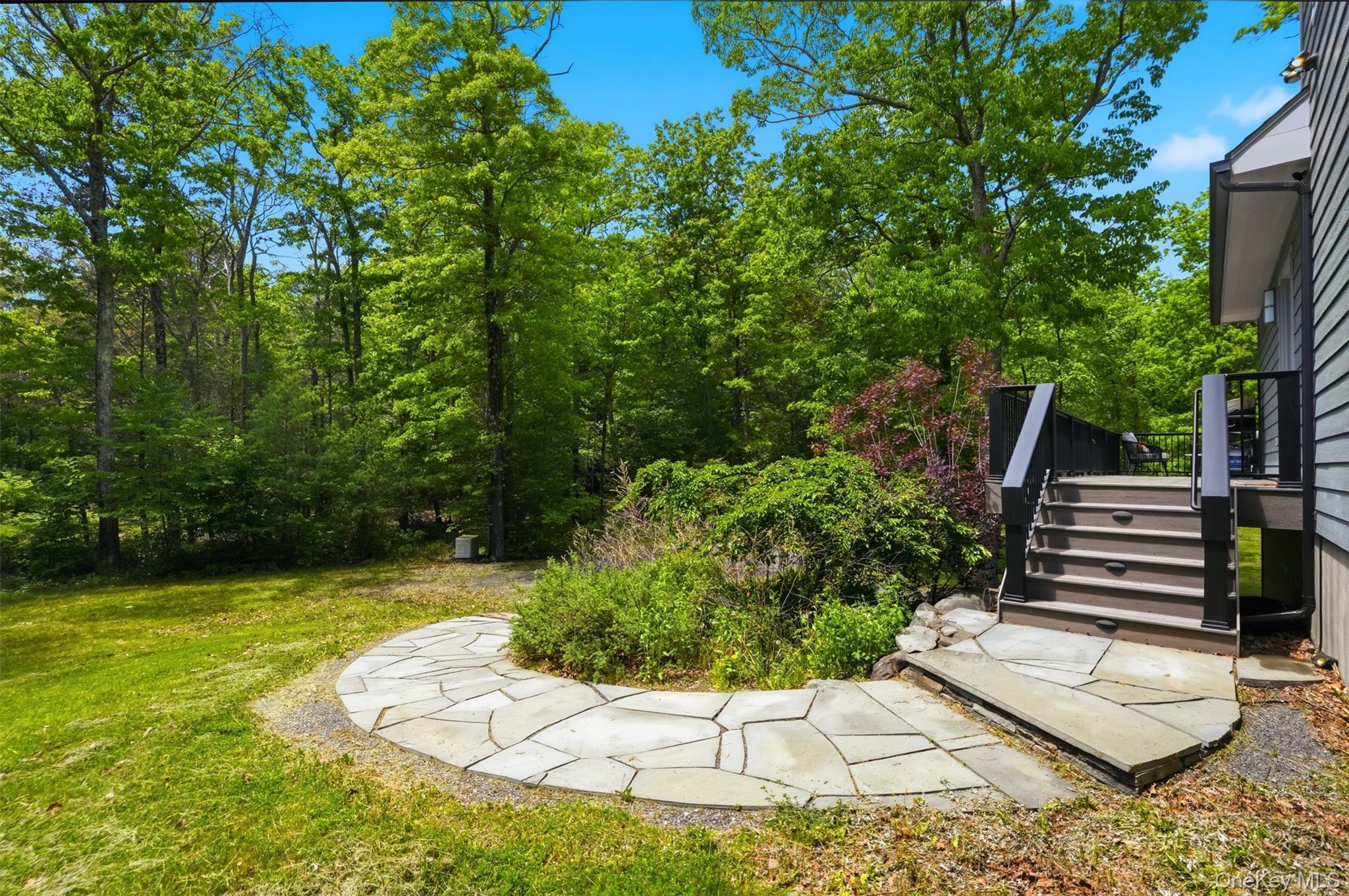 21 Woodland Lane