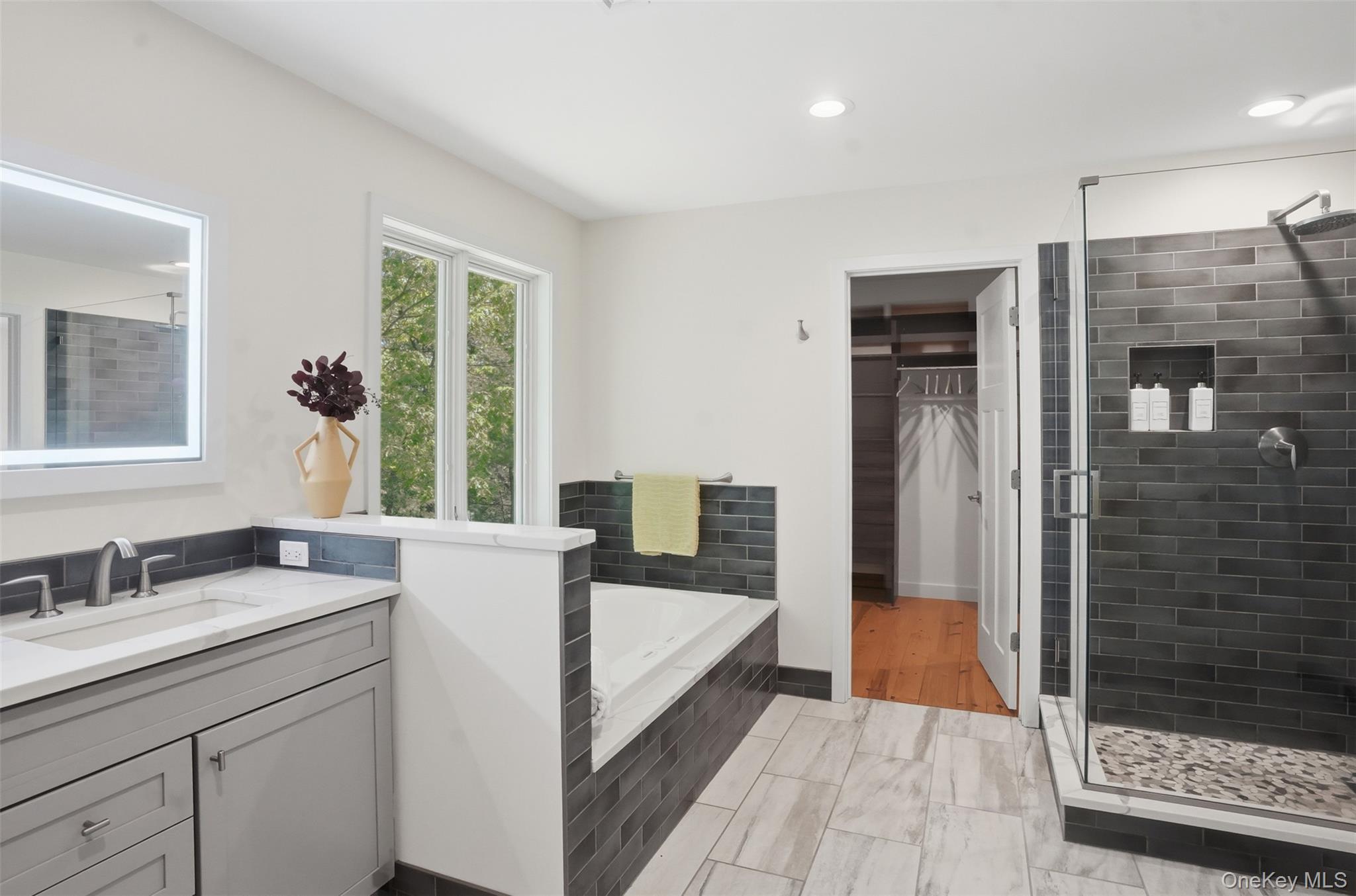 21 Woodland Lane