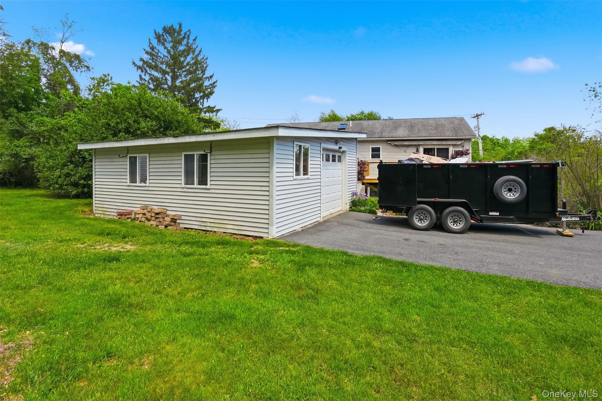 902 Albany Post Road