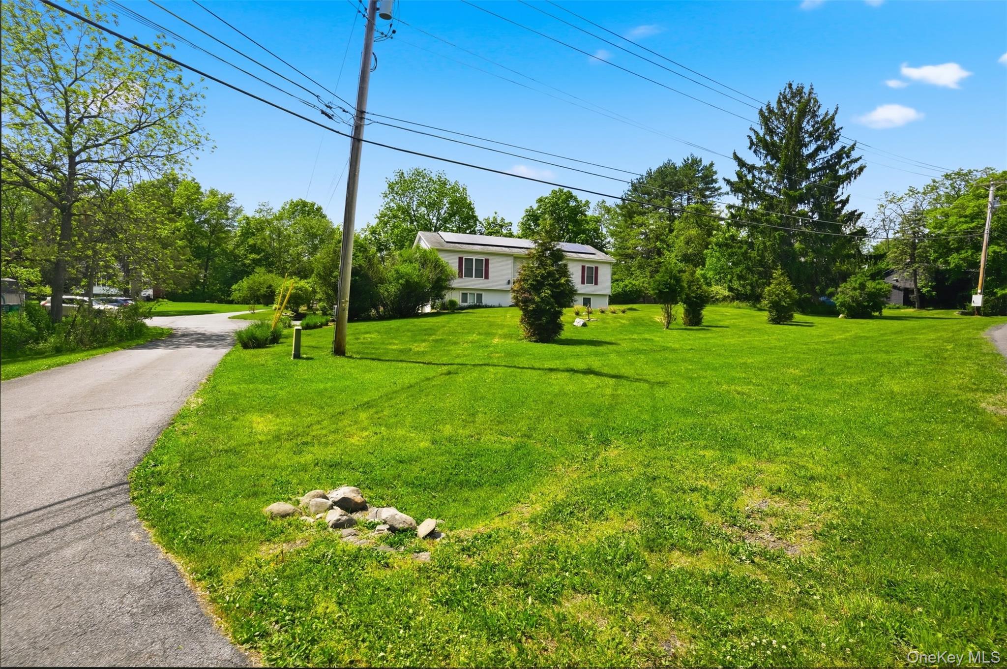 902 Albany Post Road