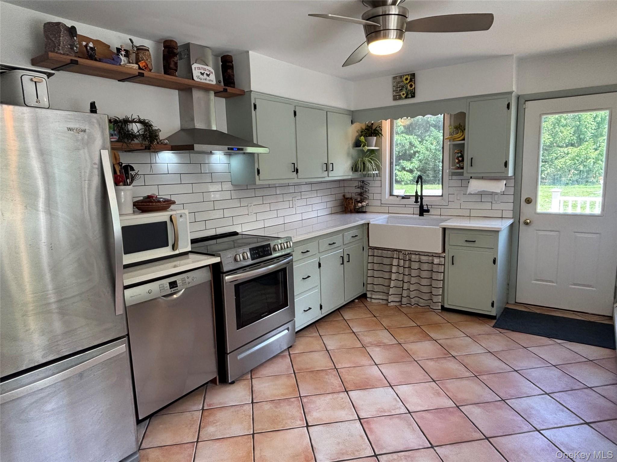 8 Trillium Road
