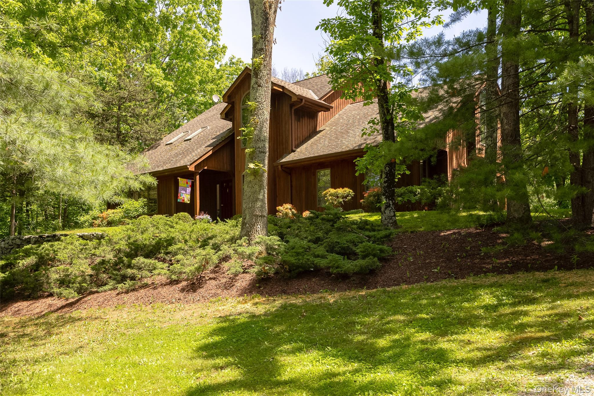 44 Eleanor Drive
