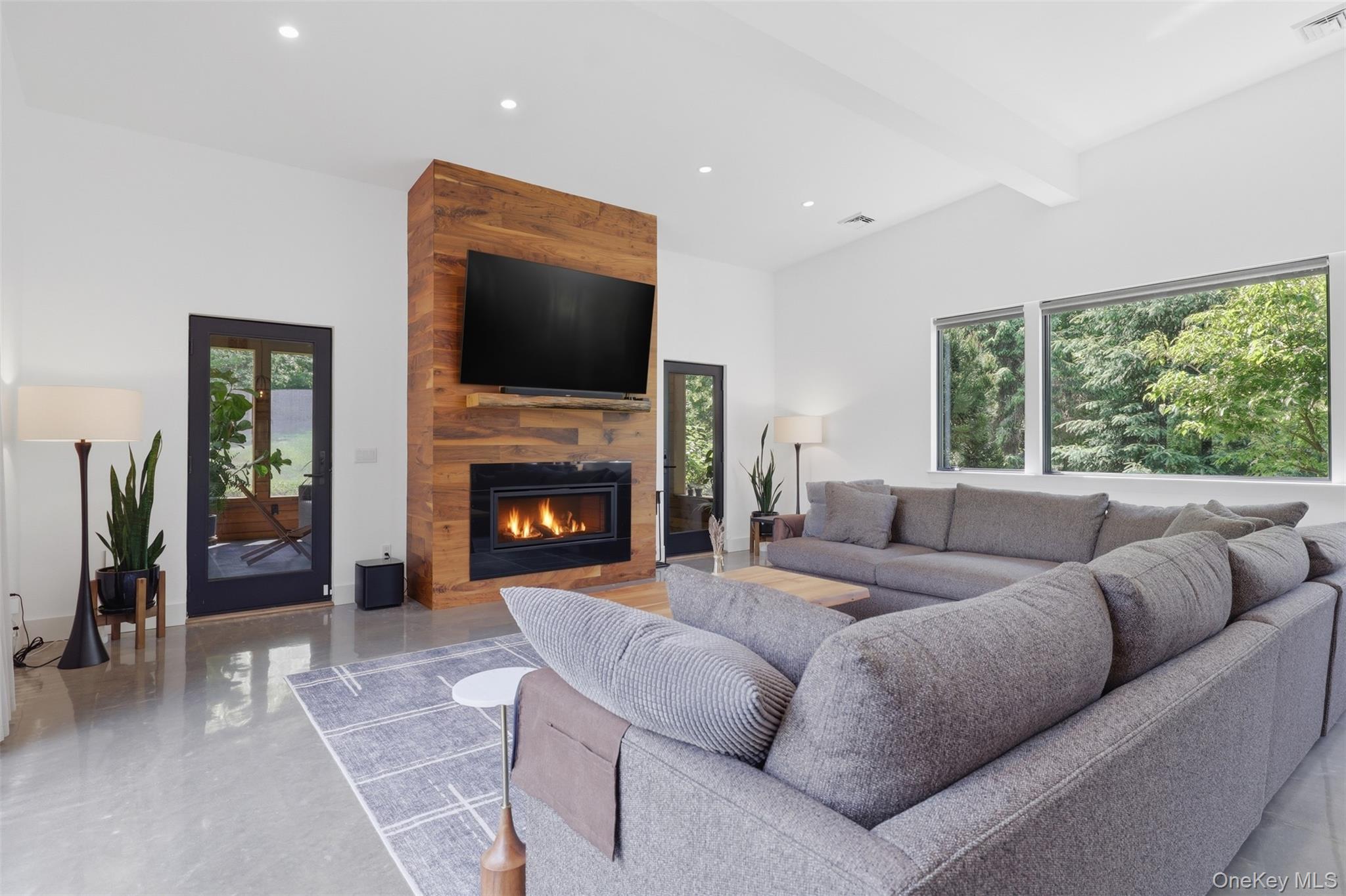 44 Woodlands Trail