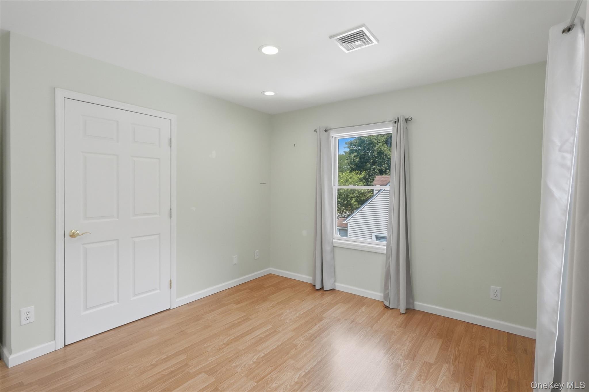 10 Henmond Boulevard