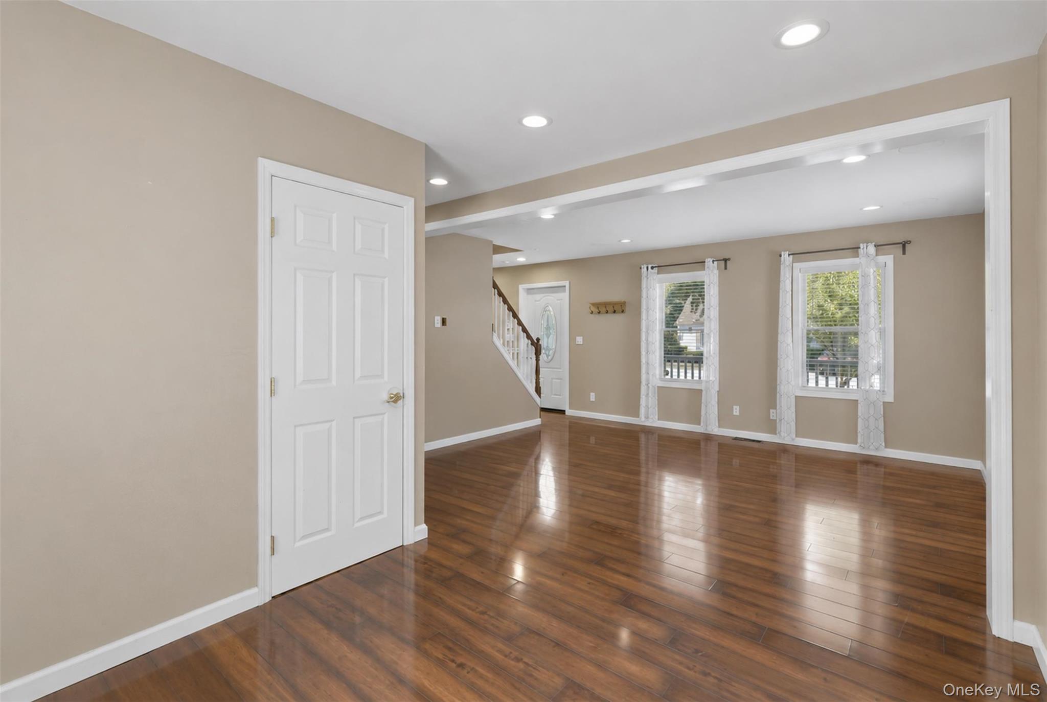 10 Henmond Boulevard