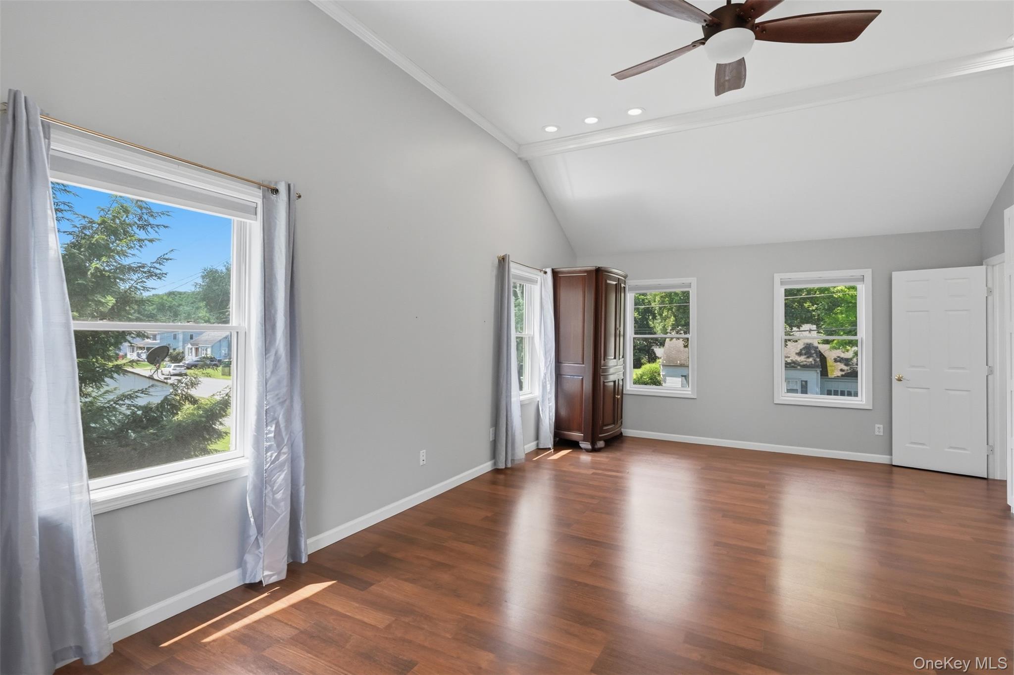 10 Henmond Boulevard