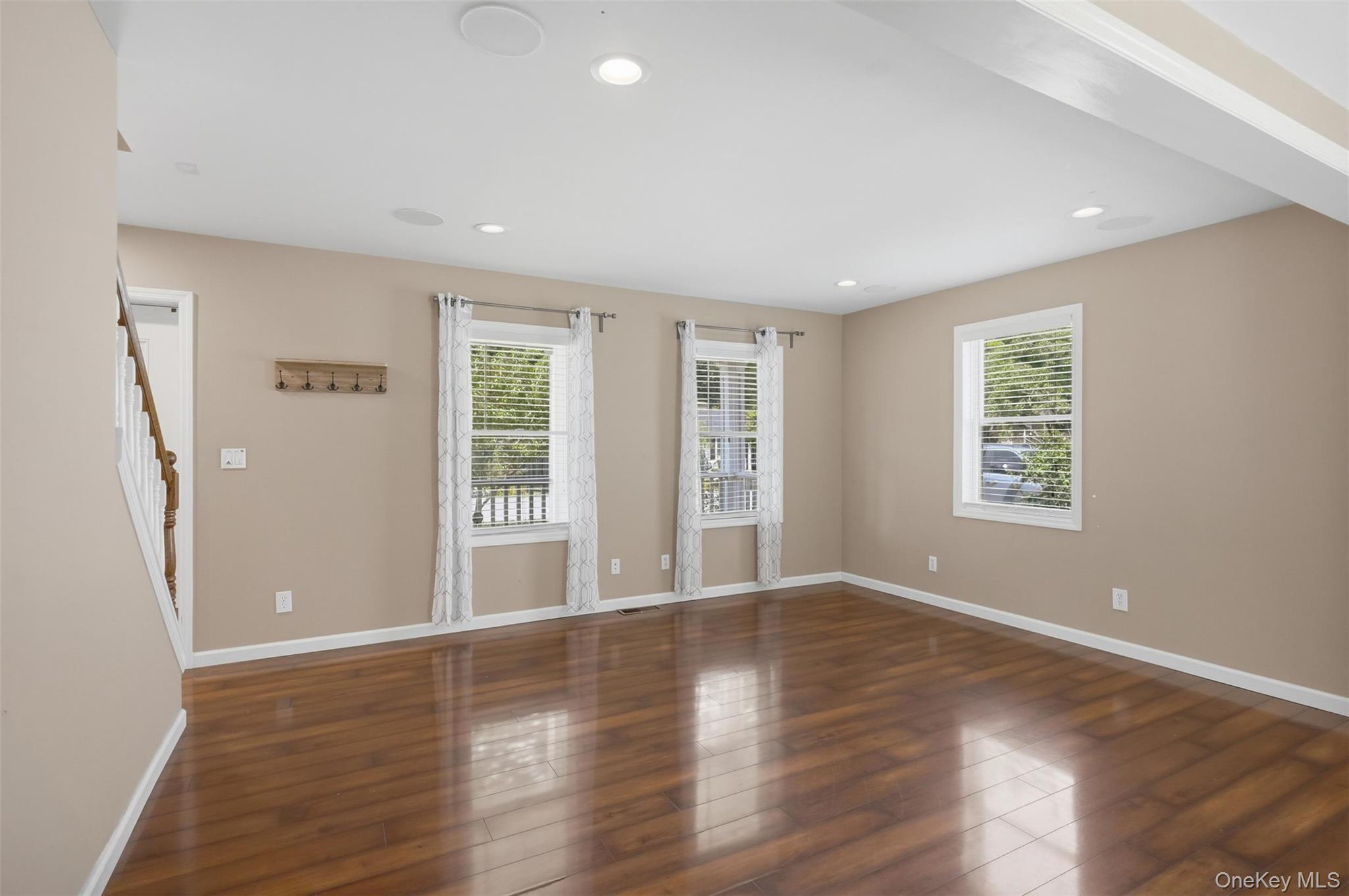 10 Henmond Boulevard