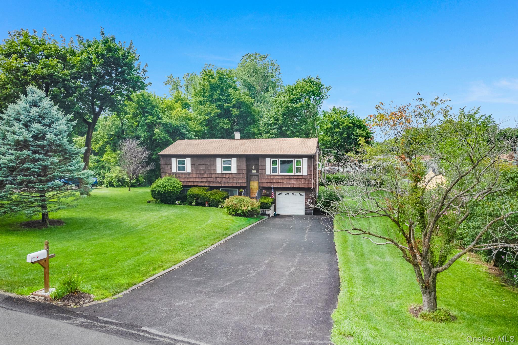 26 Bowdoin Lane