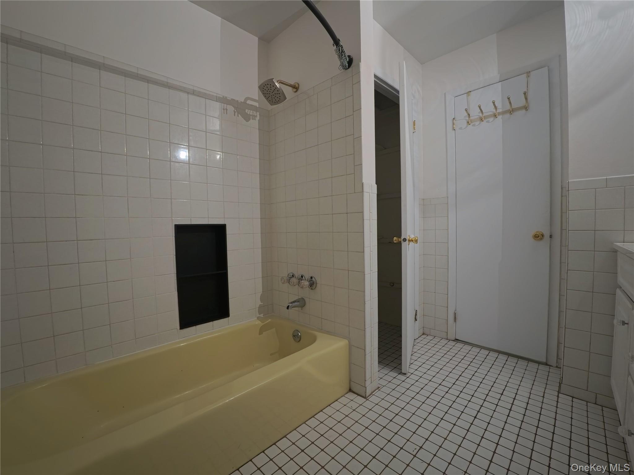 6 Dove Court Unit: M