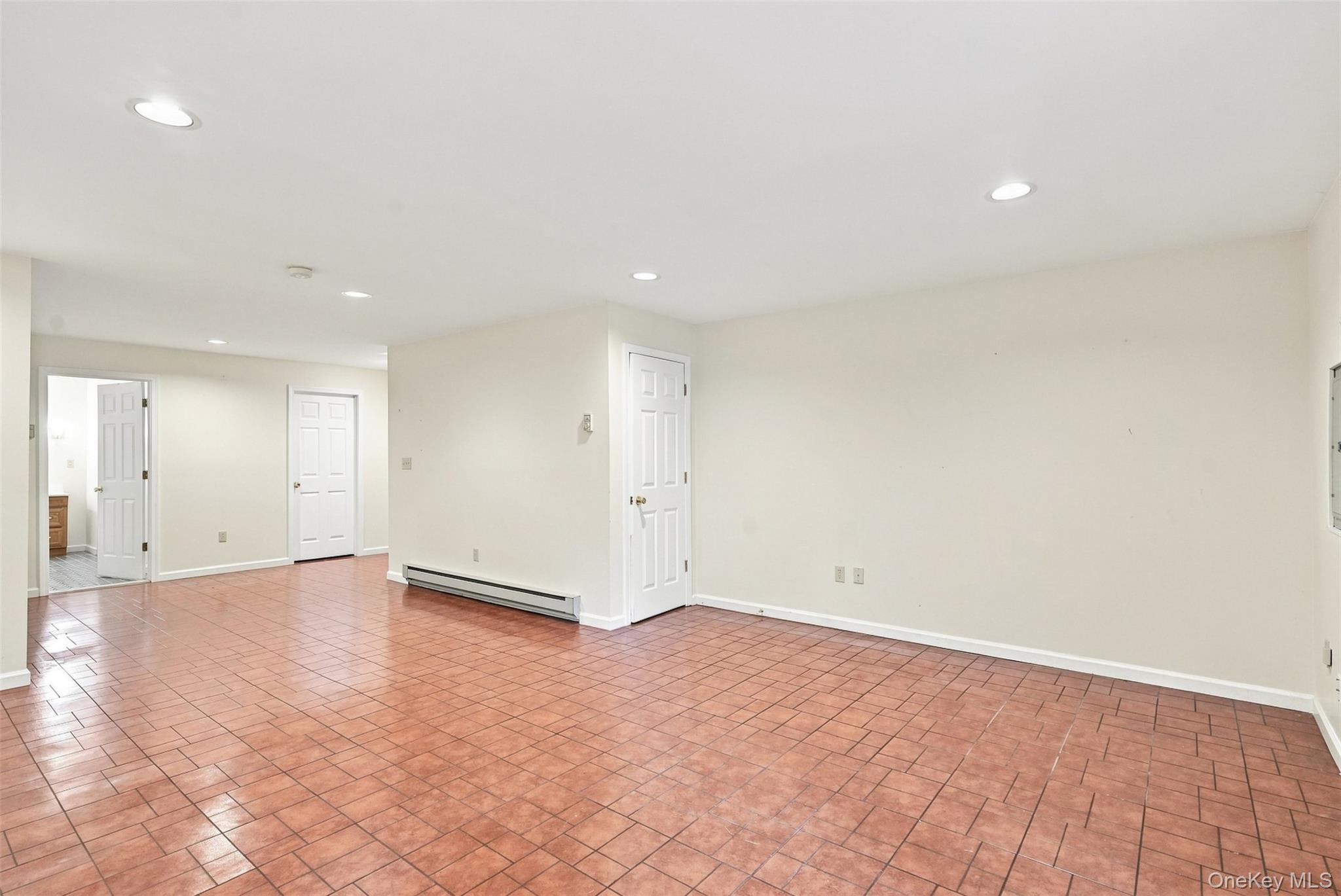 103 Kensington Court