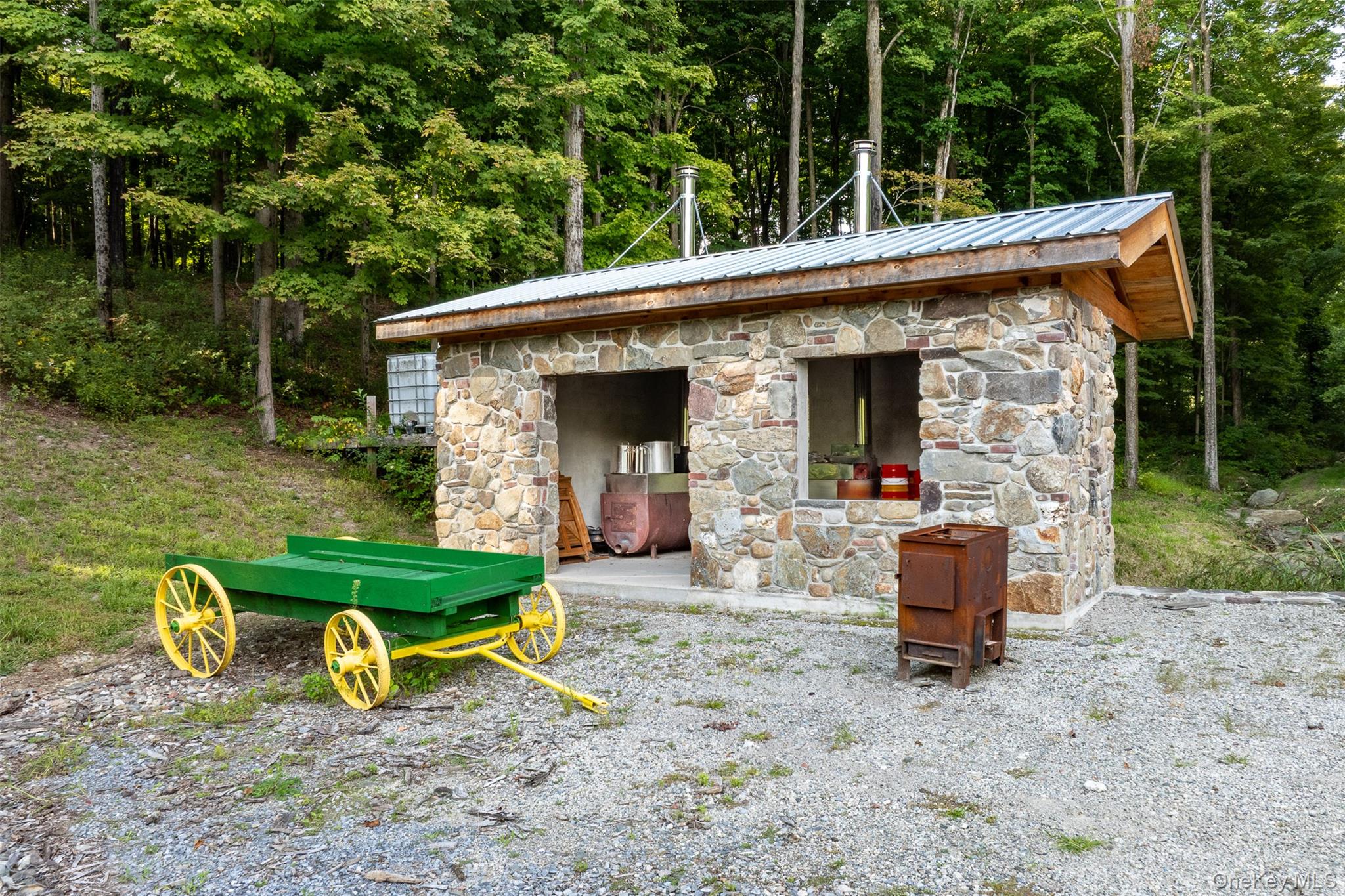 162 Crum Elbow Road