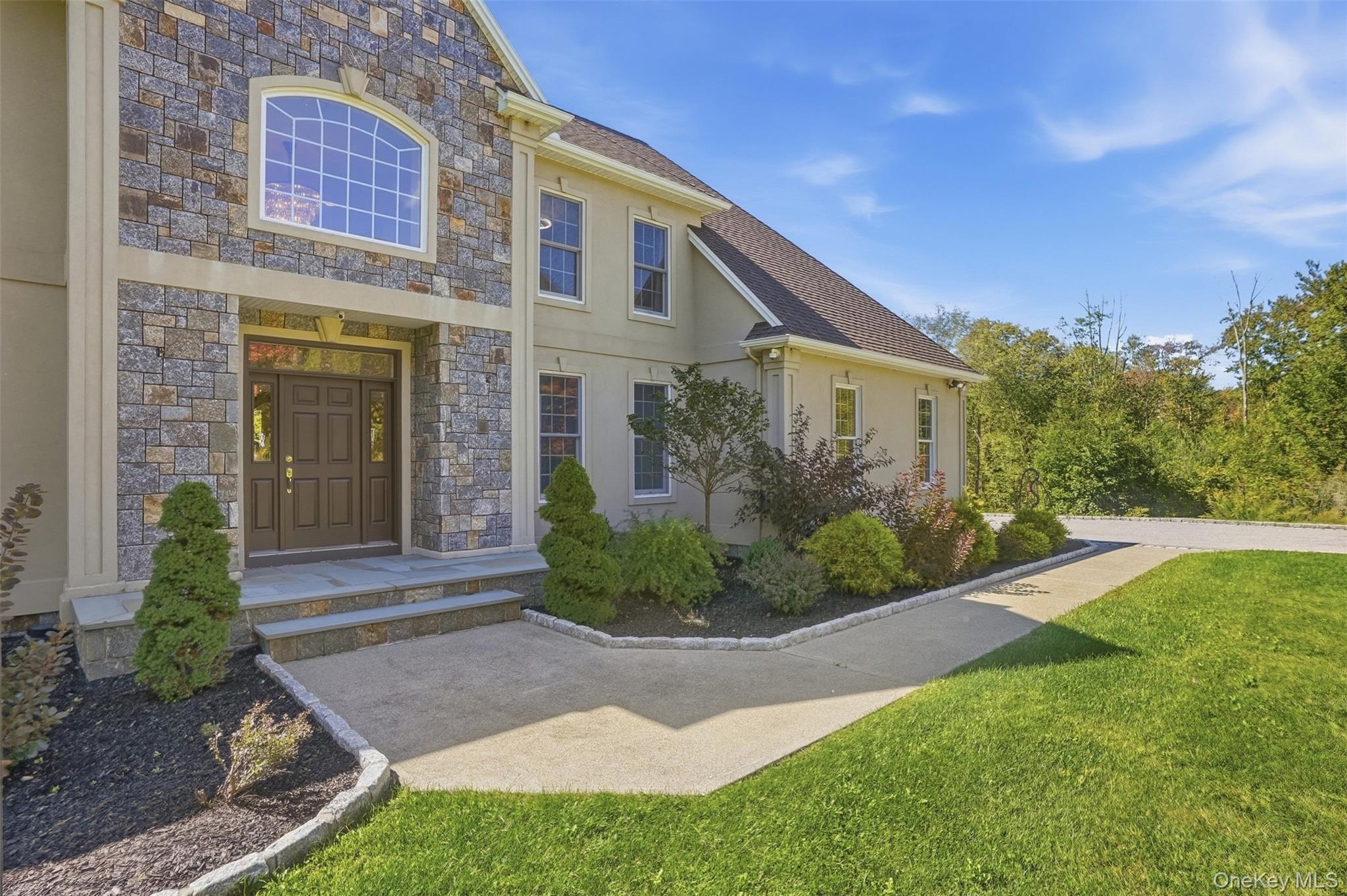 17 Meadow Crest Drive