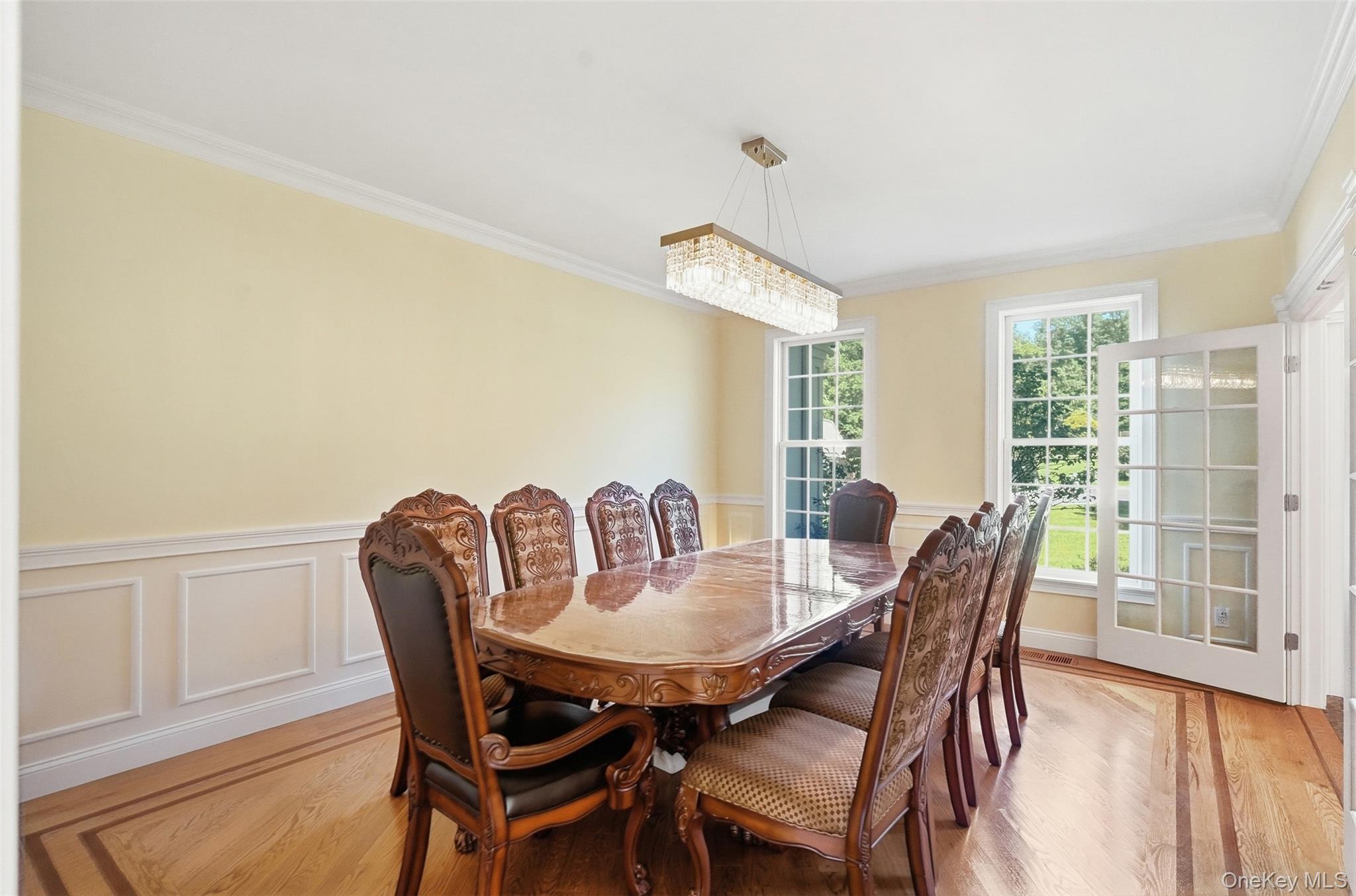 17 Meadow Crest Drive