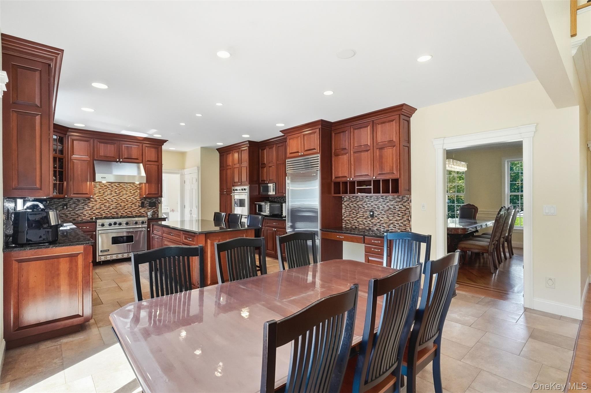 17 Meadow Crest Drive