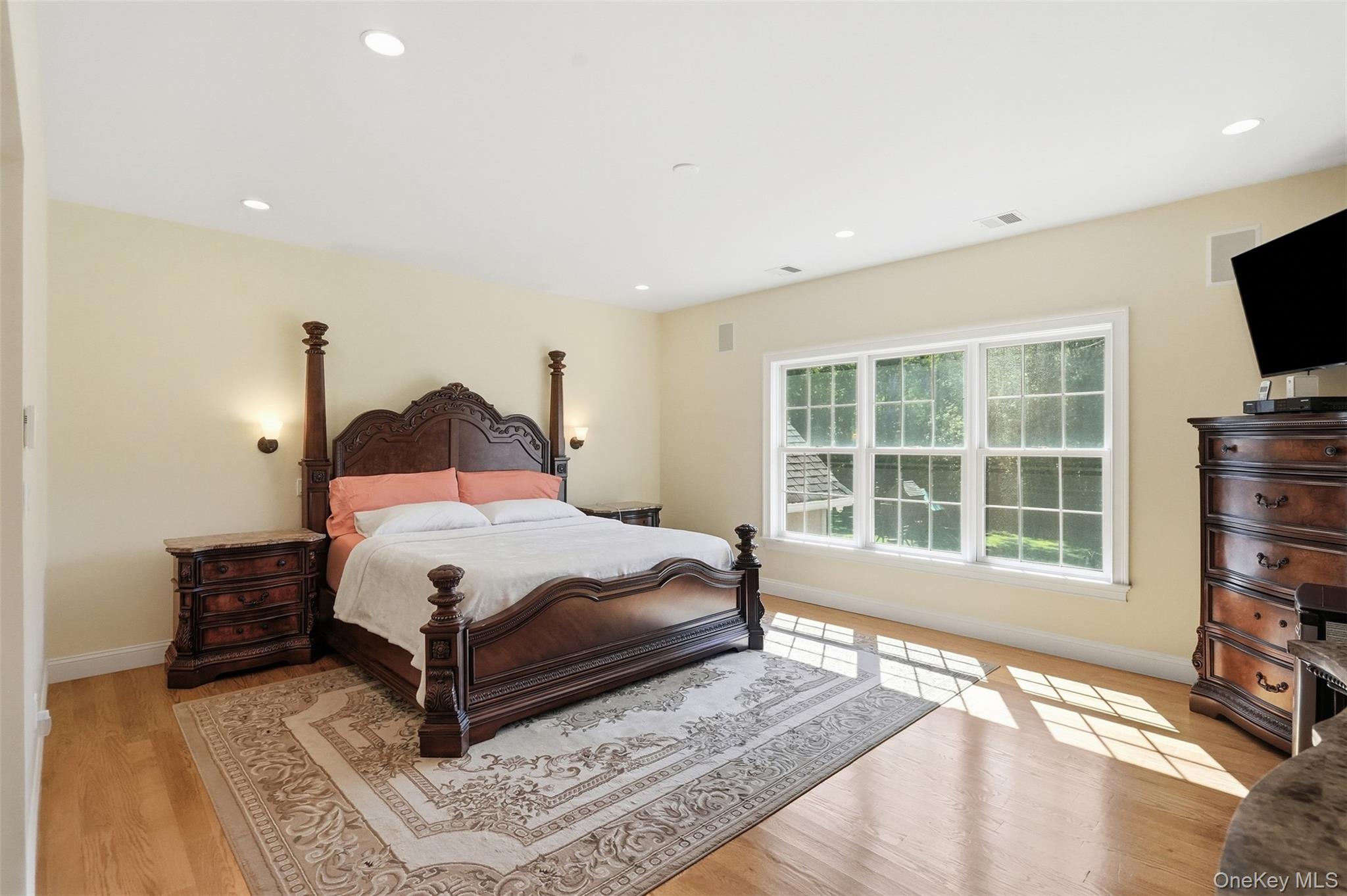 17 Meadow Crest Drive