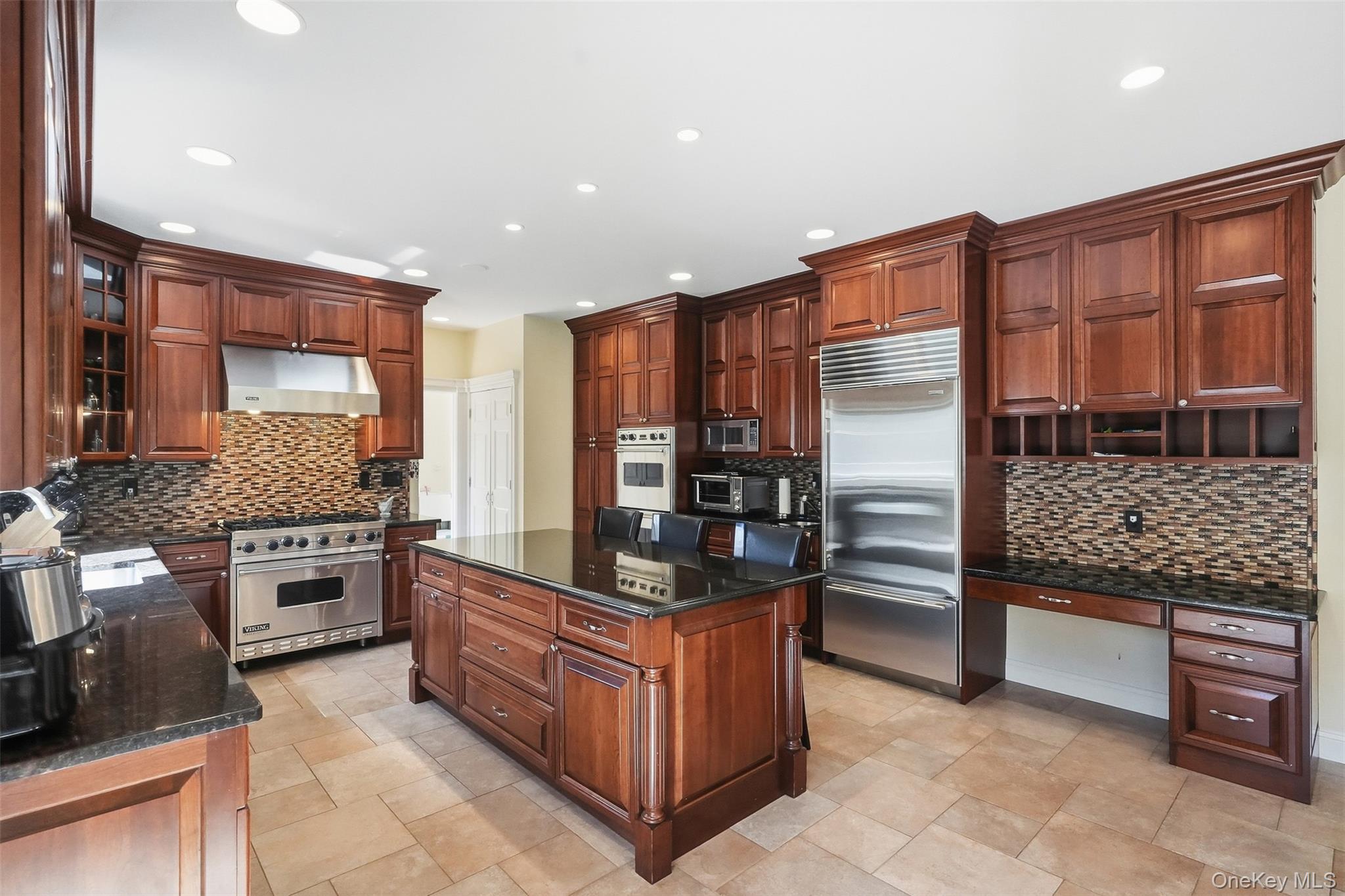 17 Meadow Crest Drive