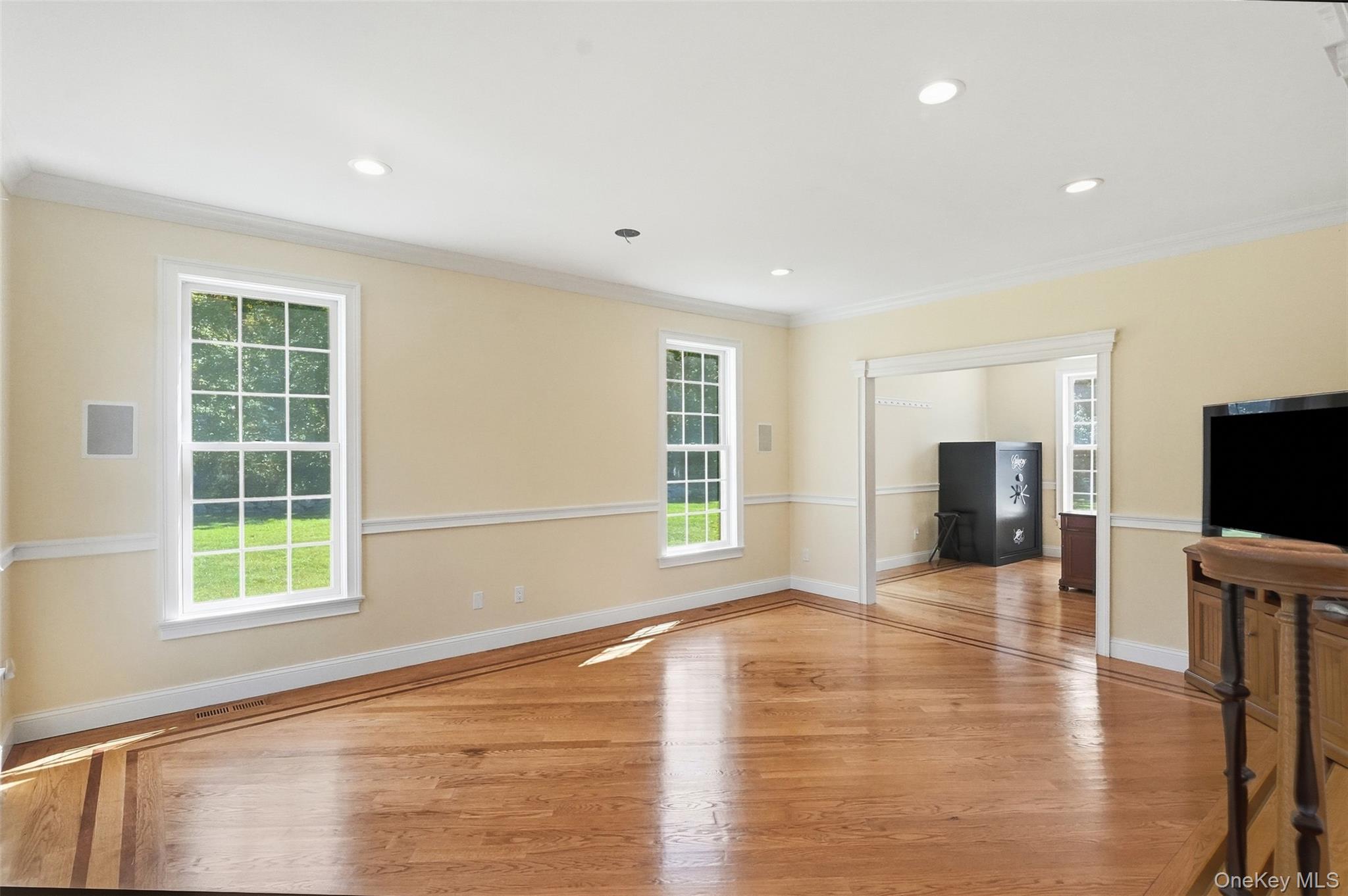 17 Meadow Crest Drive