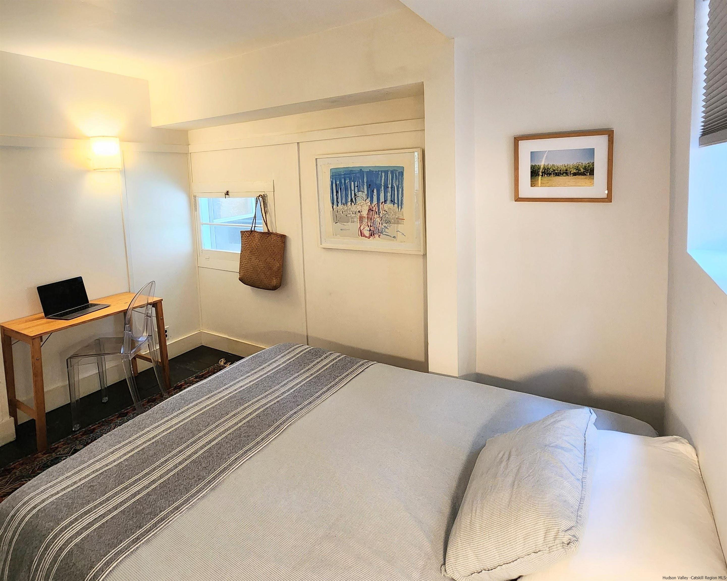 1121 Huckleberry Brook