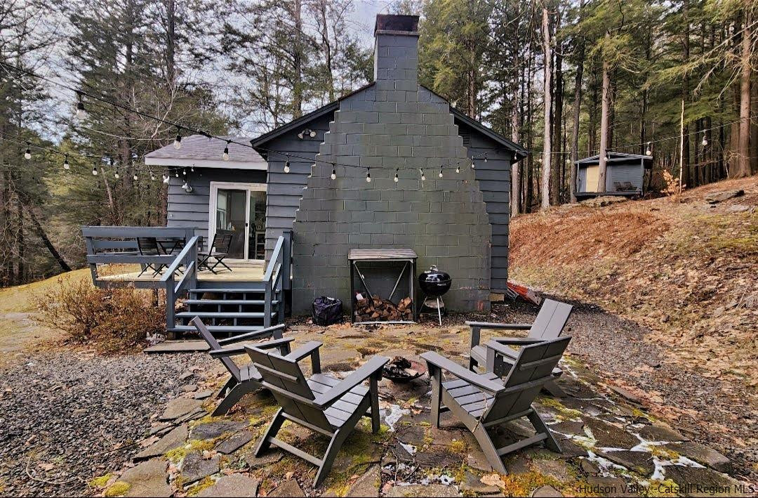 1121 Huckleberry Brook