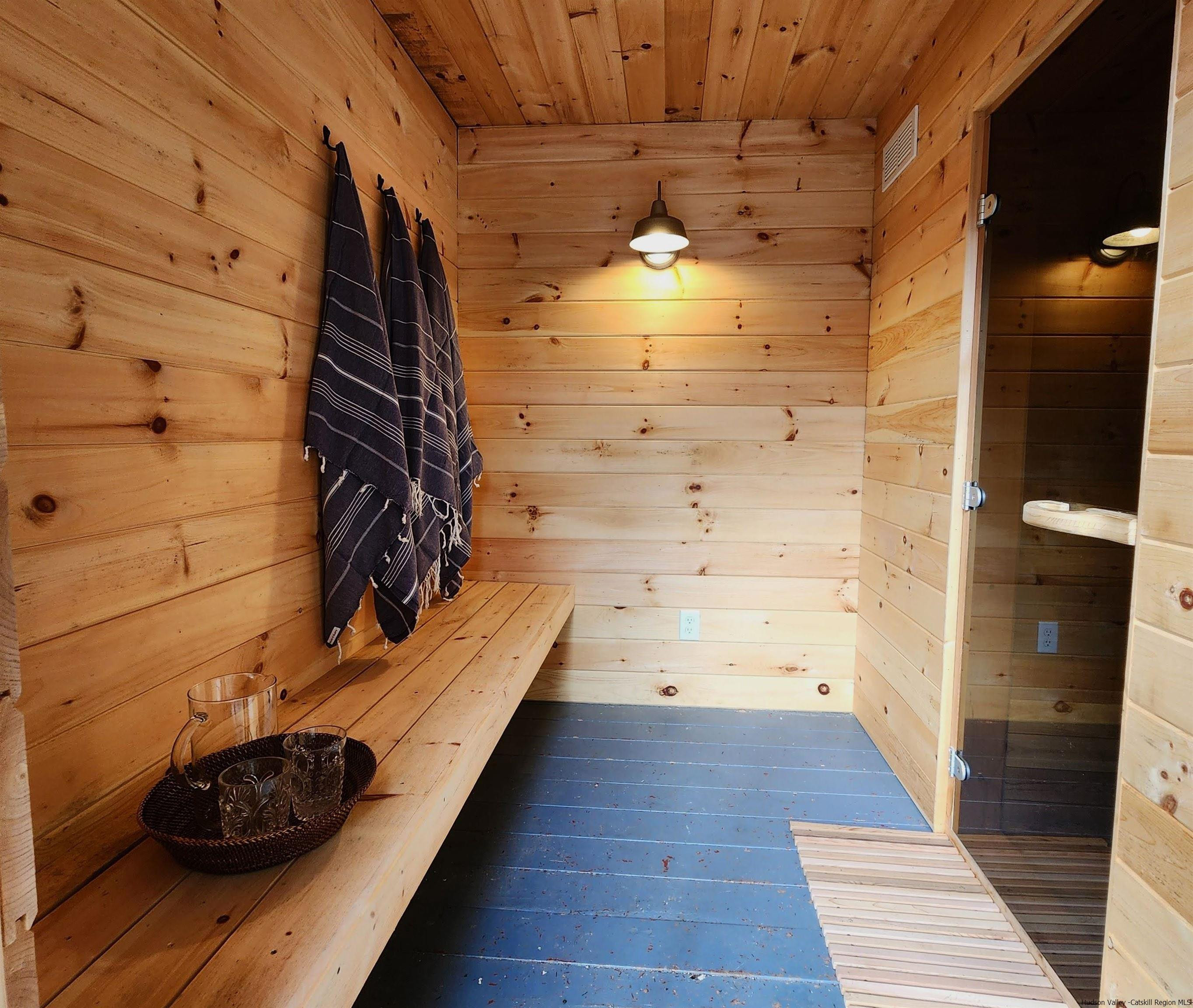 1121 Huckleberry Brook