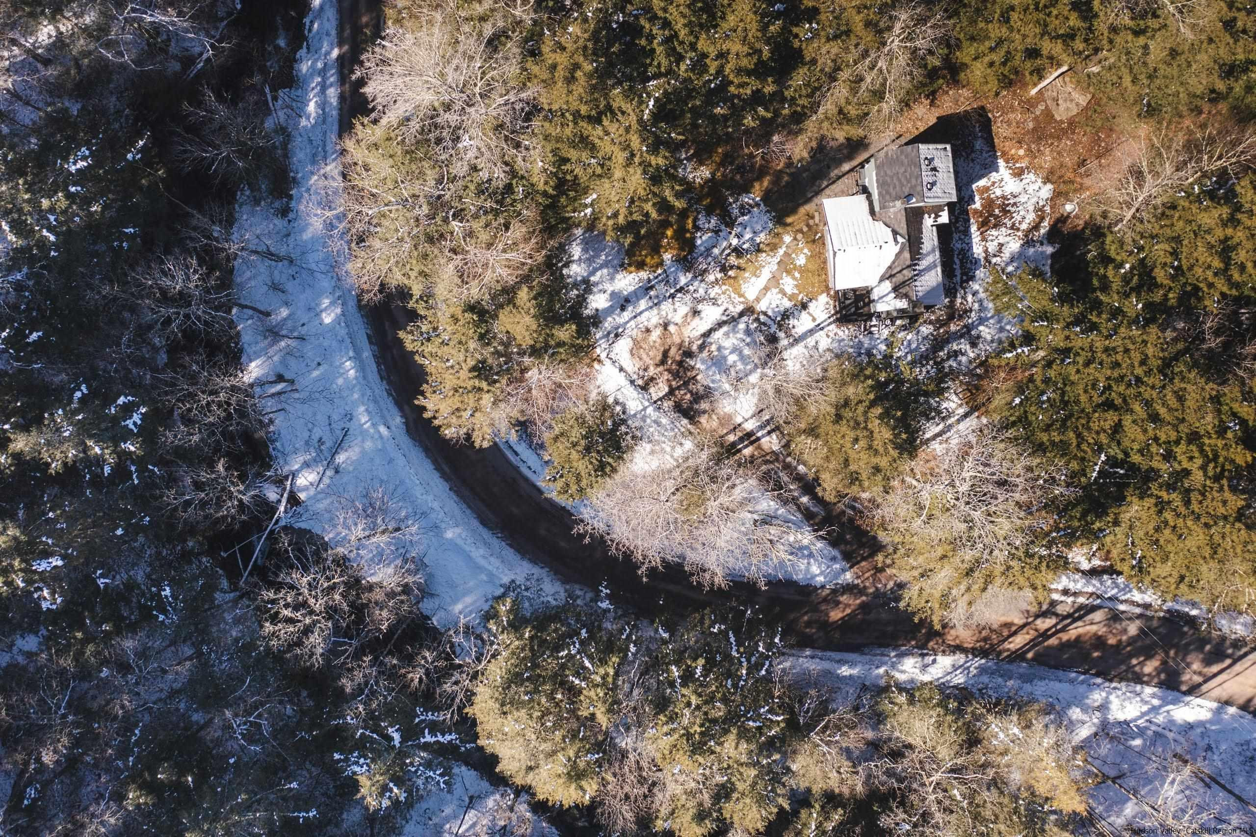 1121 Huckleberry Brook