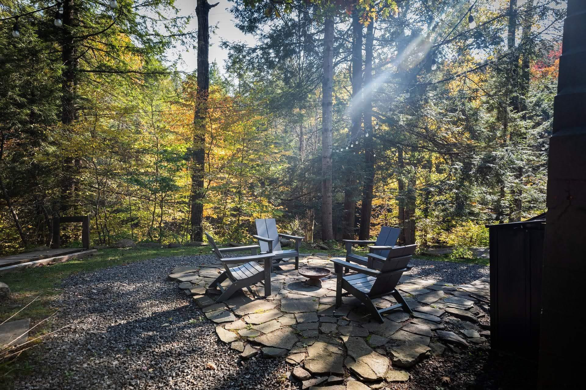 1121 Huckleberry Brook