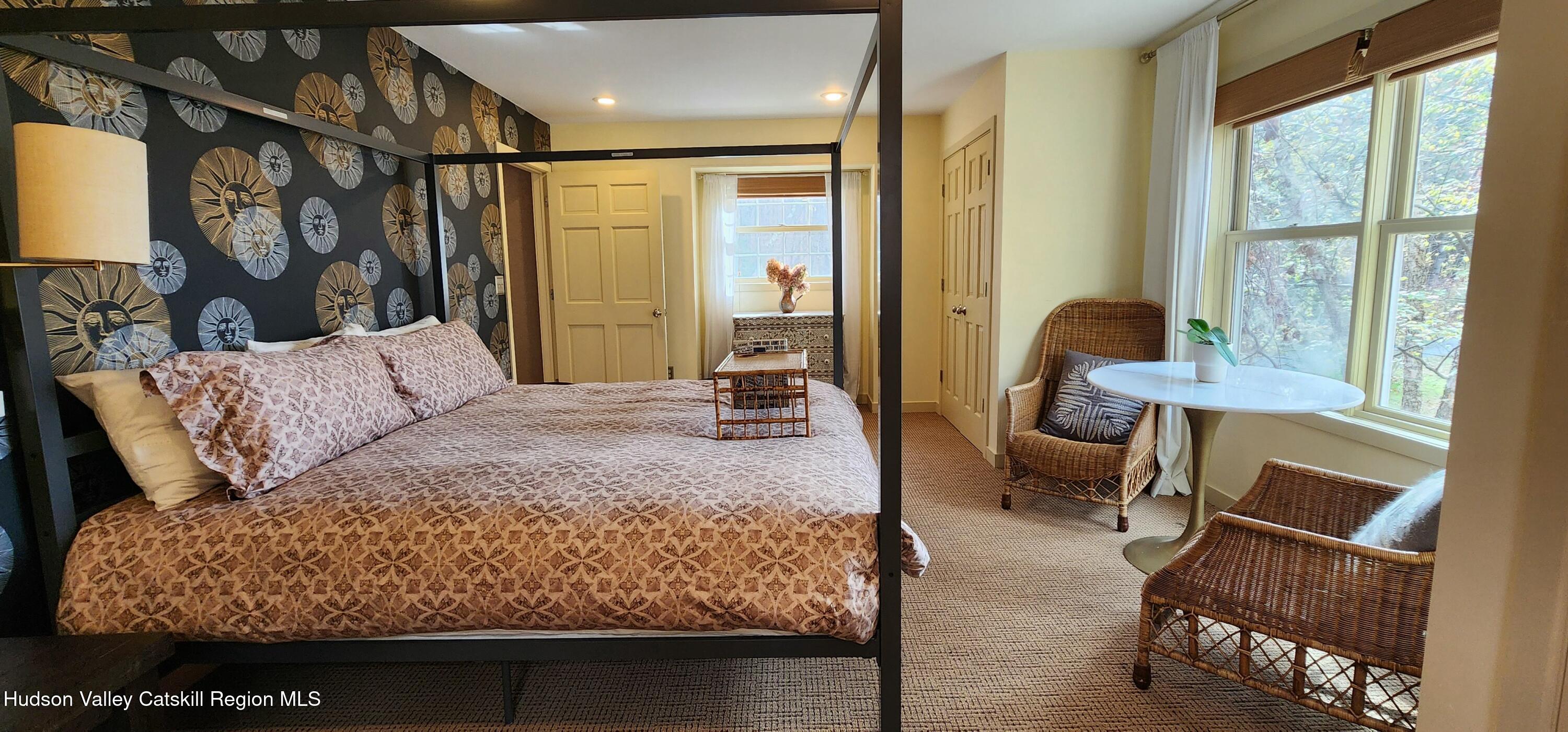 100 Greymouse Road Road