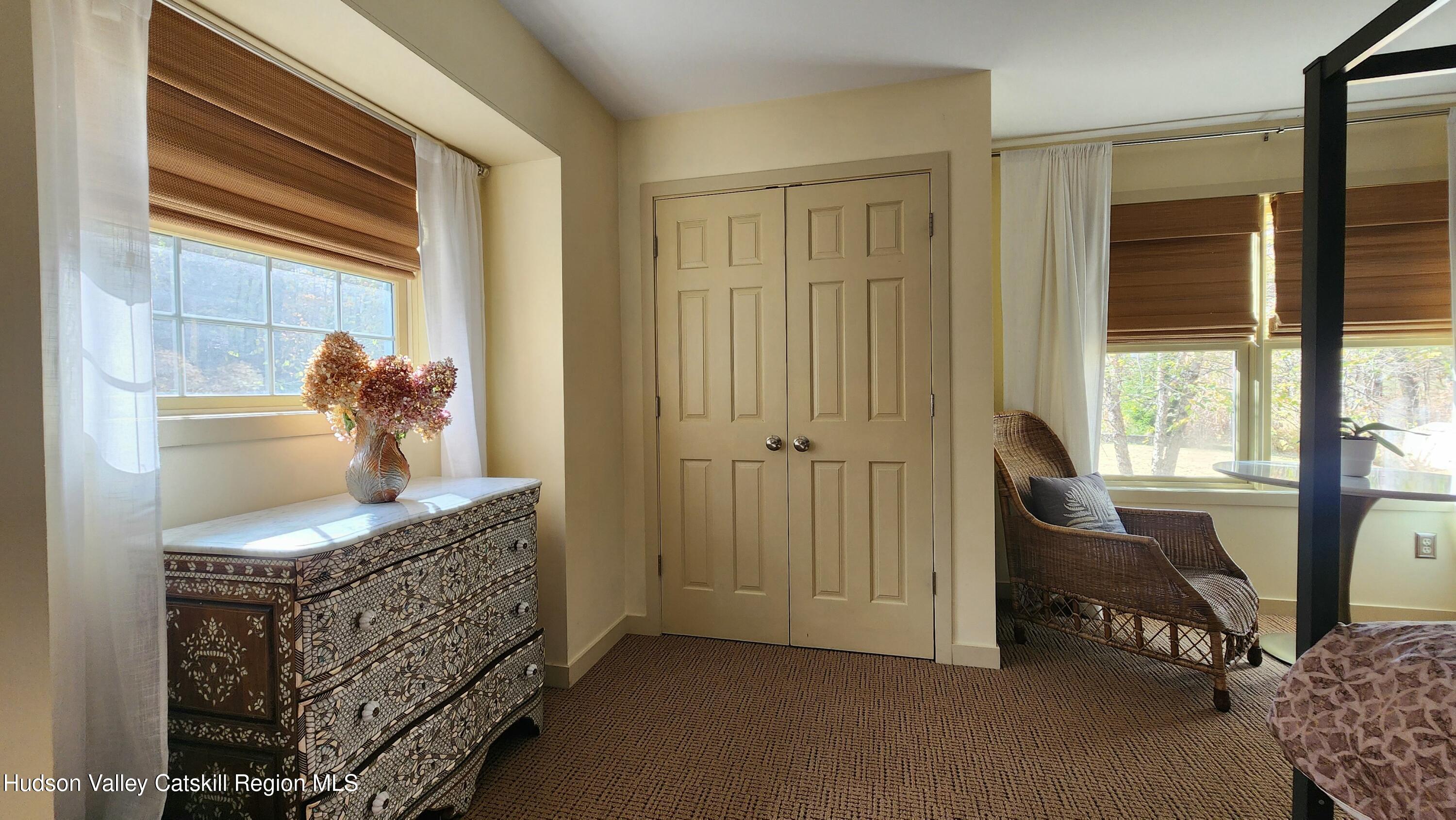 100 Greymouse Road Road