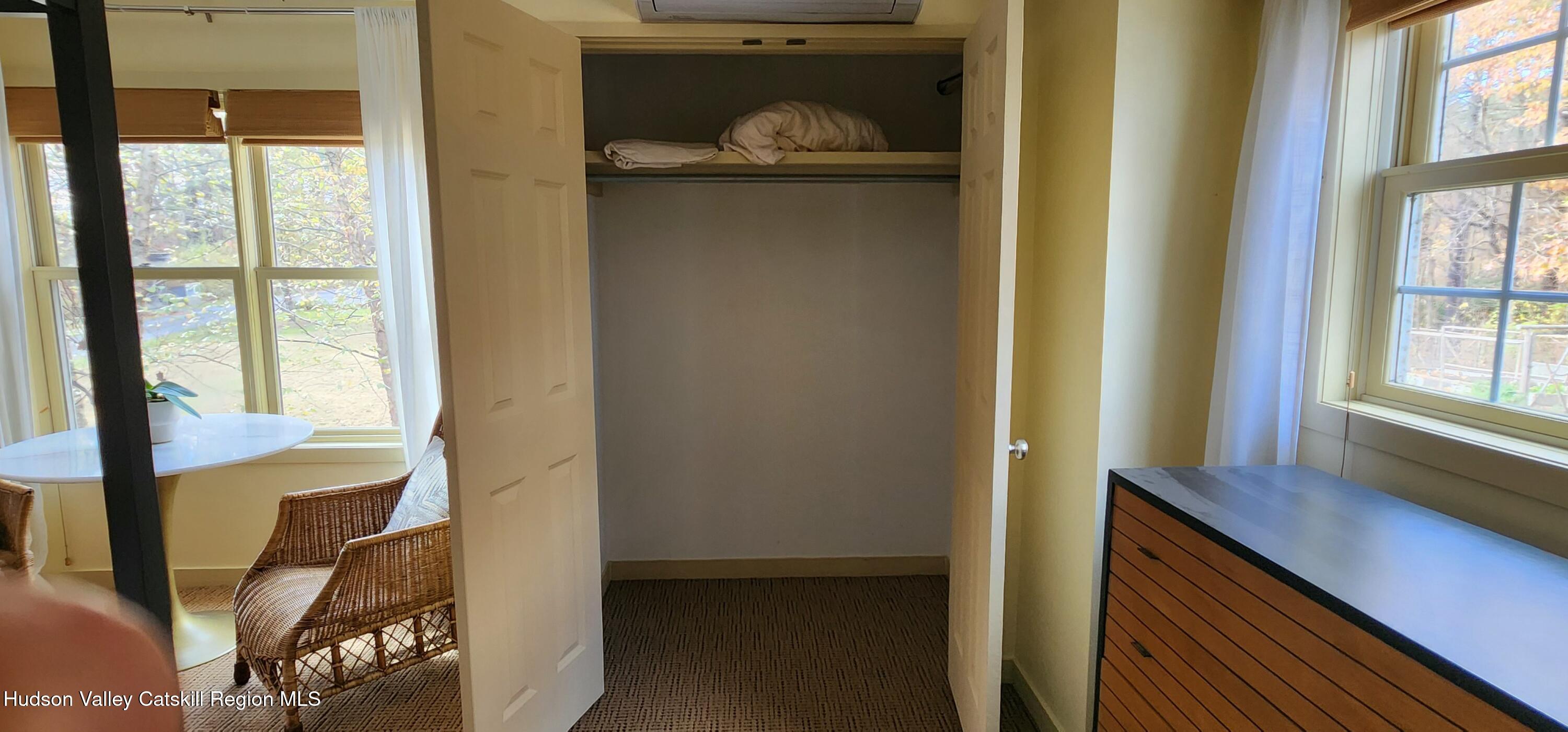 100 Greymouse Road Road